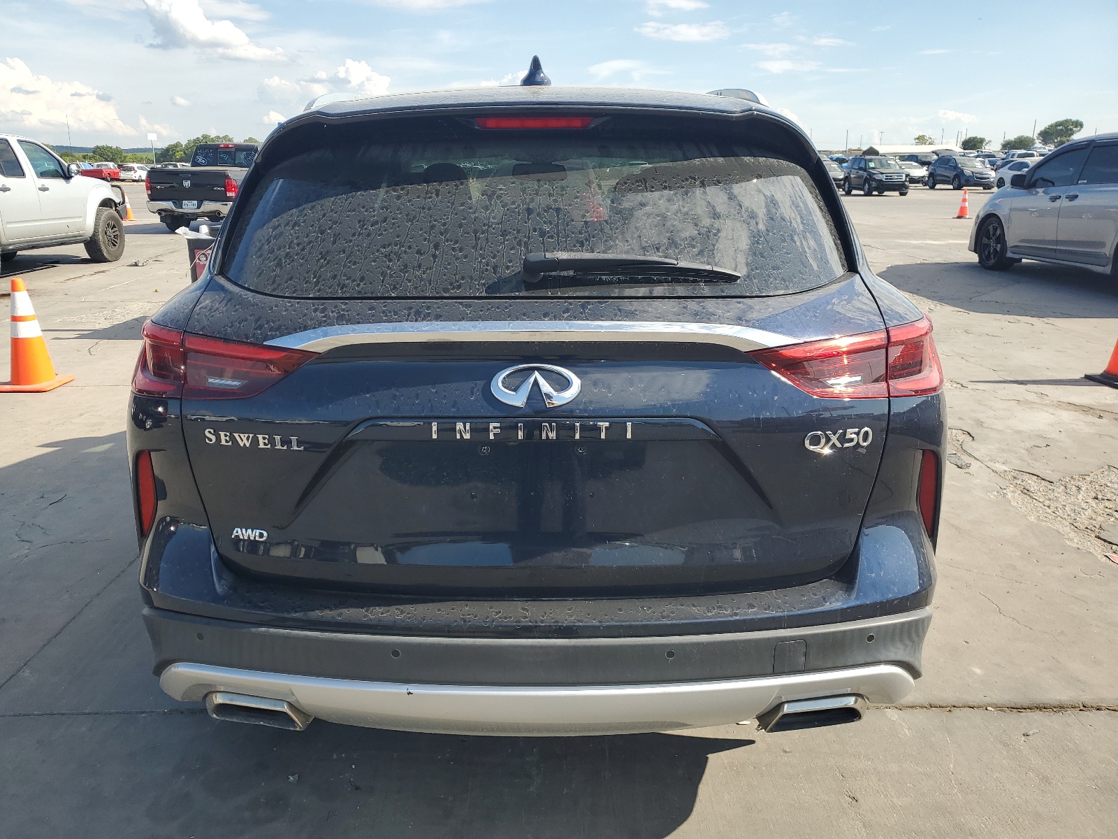 3PCAJ5M30KF111736 2019 Infiniti Qx50 Essential