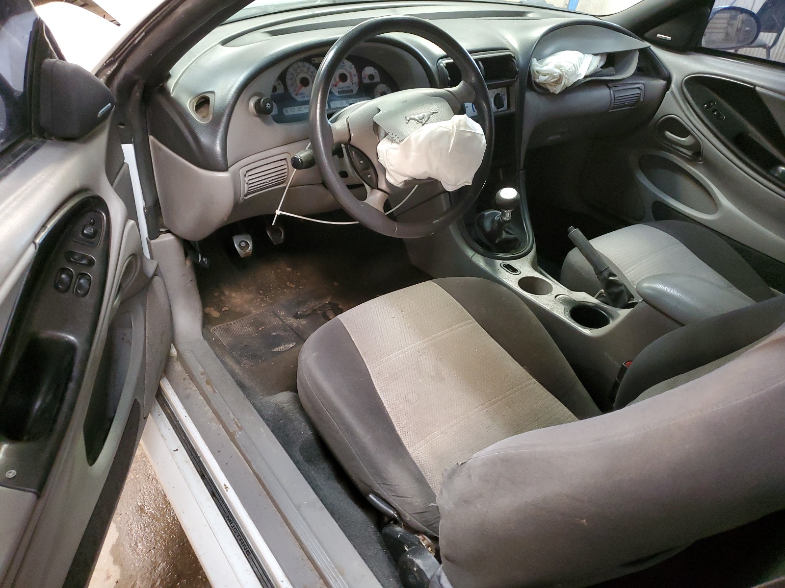 1FAFP40431F256850 2001 Ford Mustang