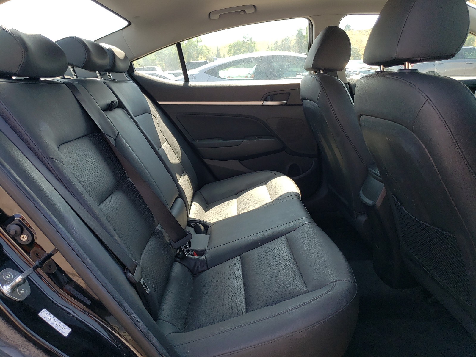 KMHD84LF3KU819576 2019 Hyundai Elantra Sel