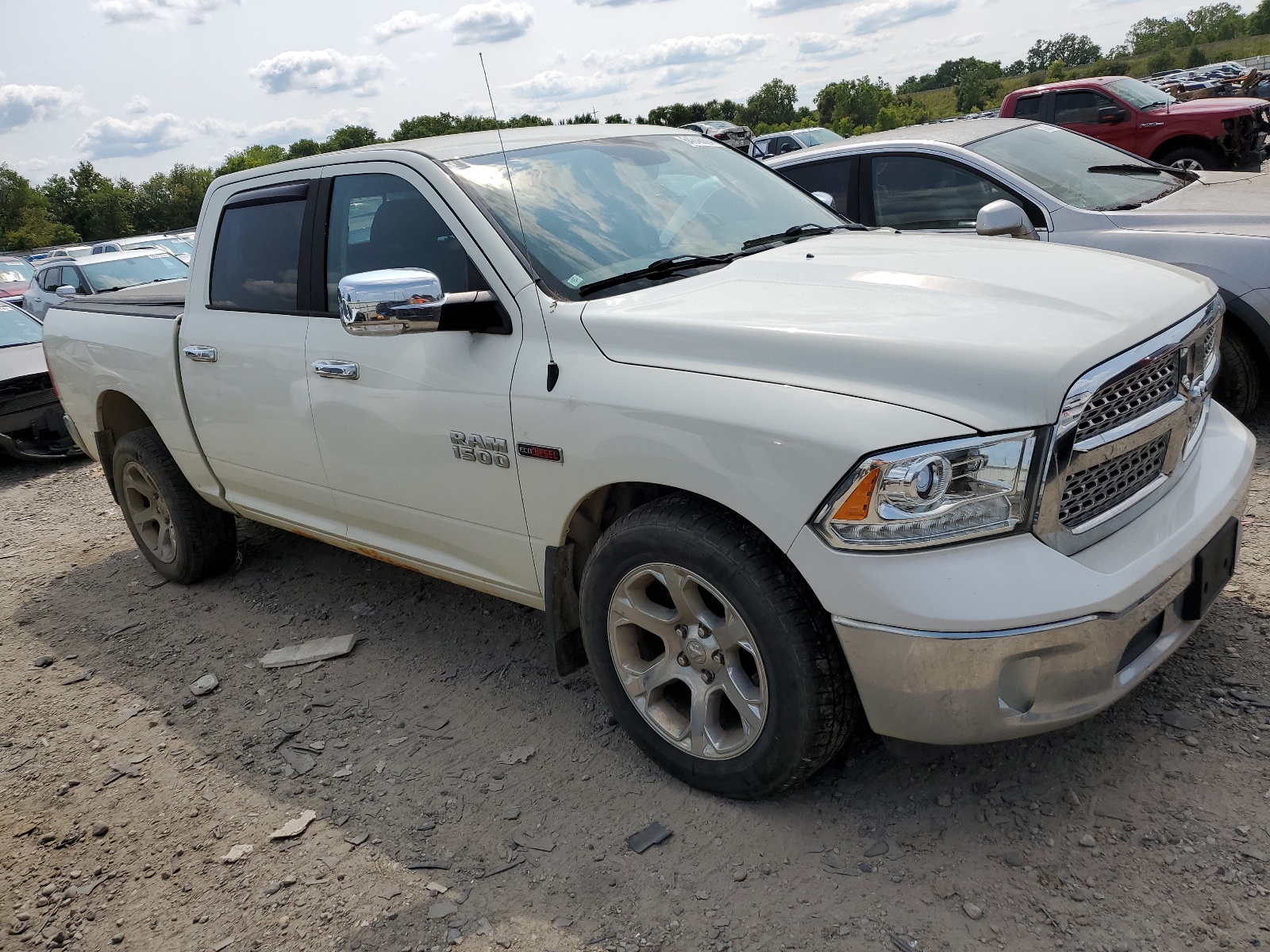 2016 Ram 1500 Laramie vin: 1C6RR7NMXGS254029