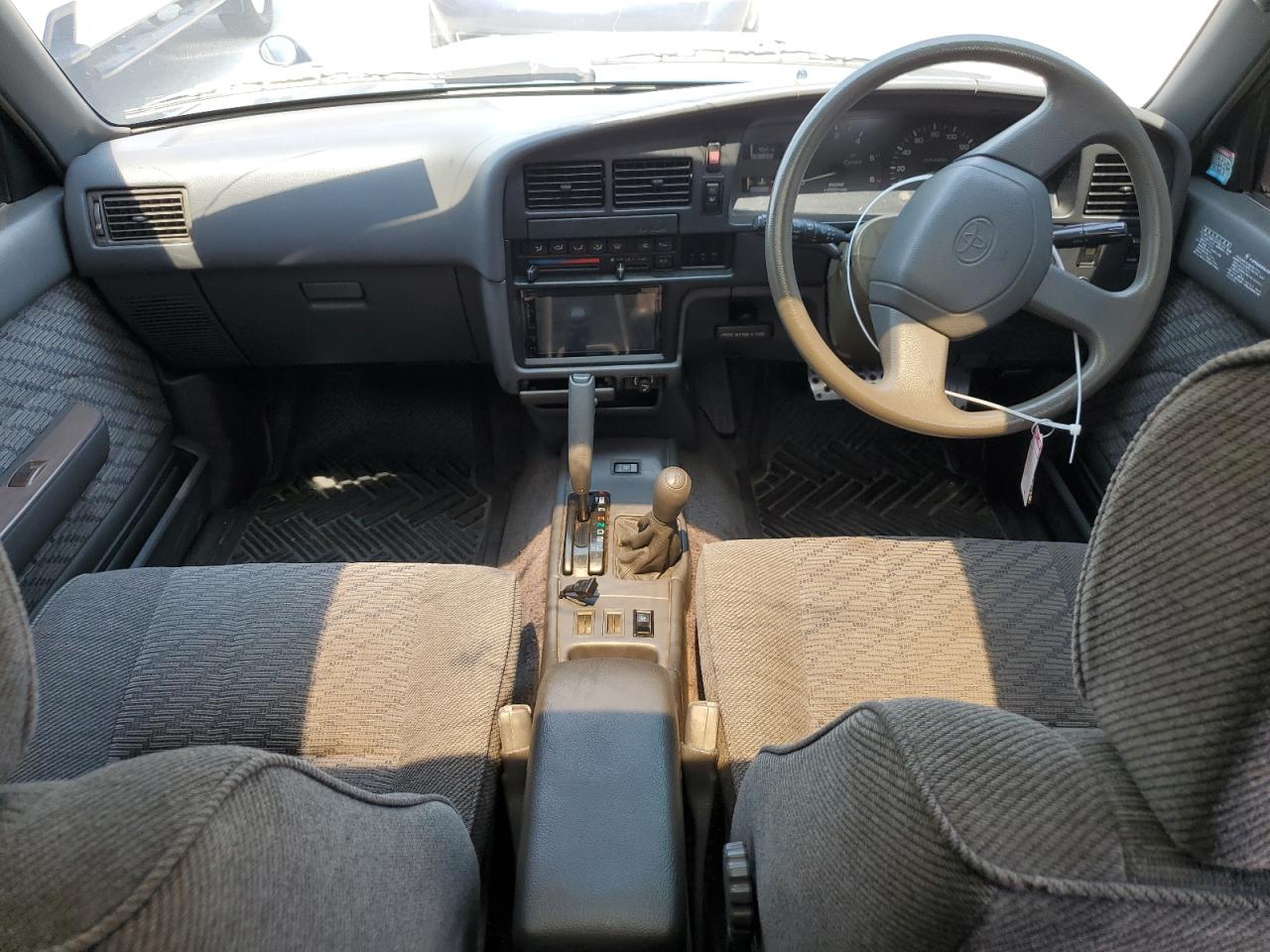 1995 Toyota Hilux VIN: KZN1309067346 Lot: 62937144