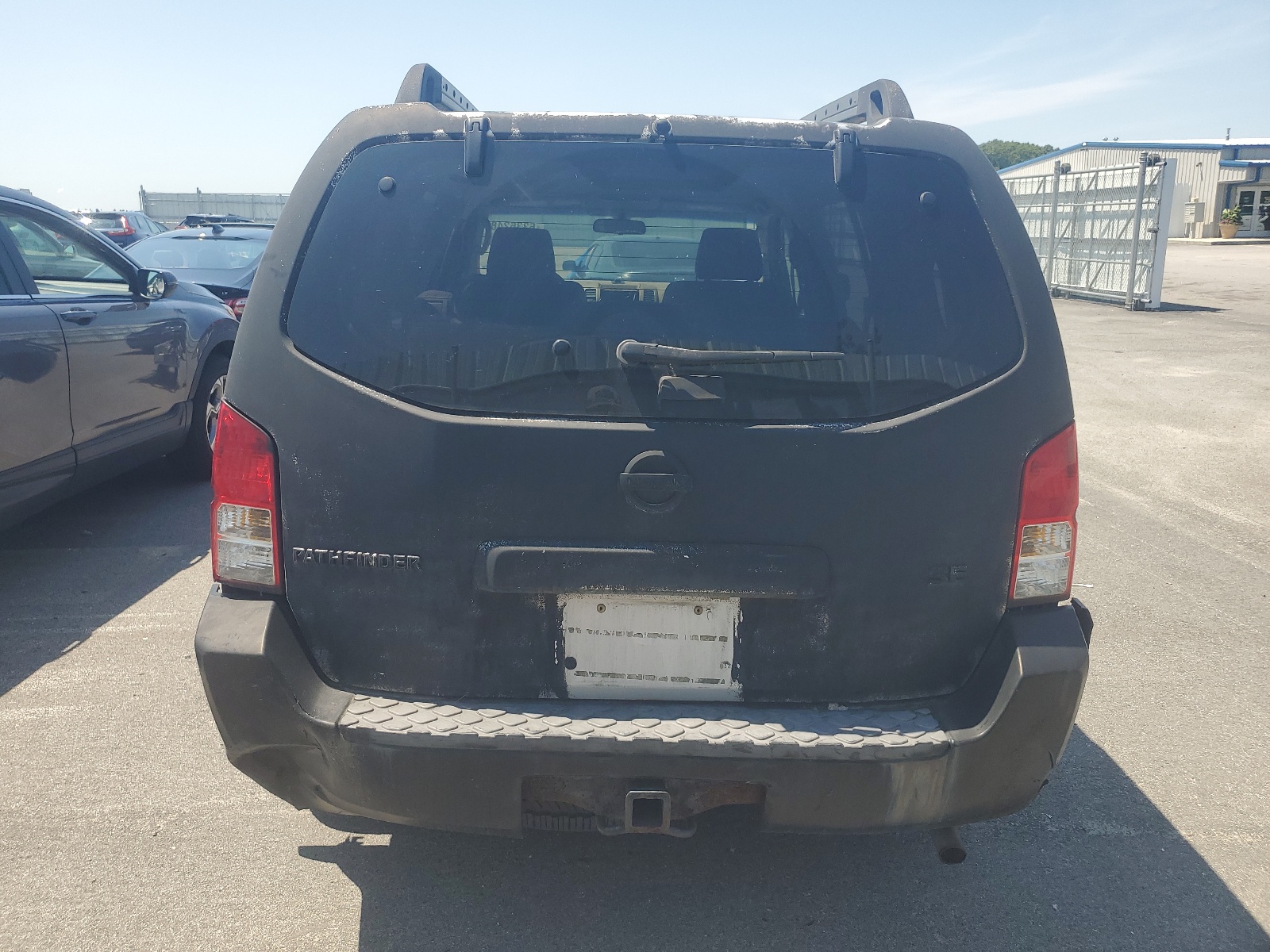 5N1AR18W86C620462 2006 Nissan Pathfinder Le