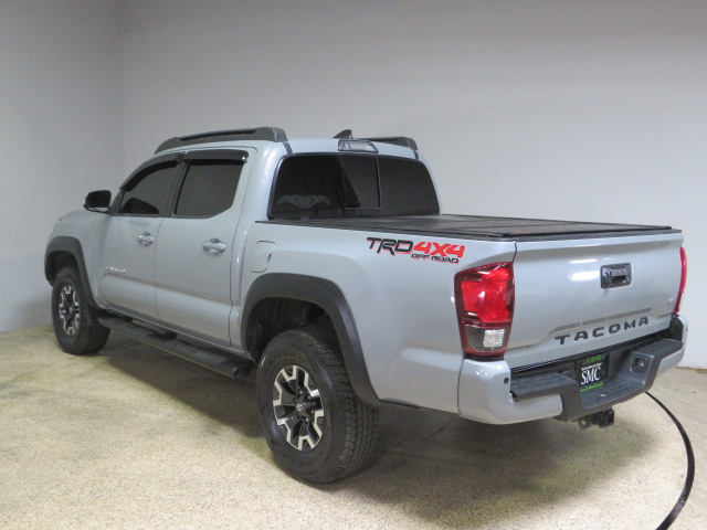 2018 Toyota Tacoma Double Cab vin: 3TMCZ5AN3JM147048