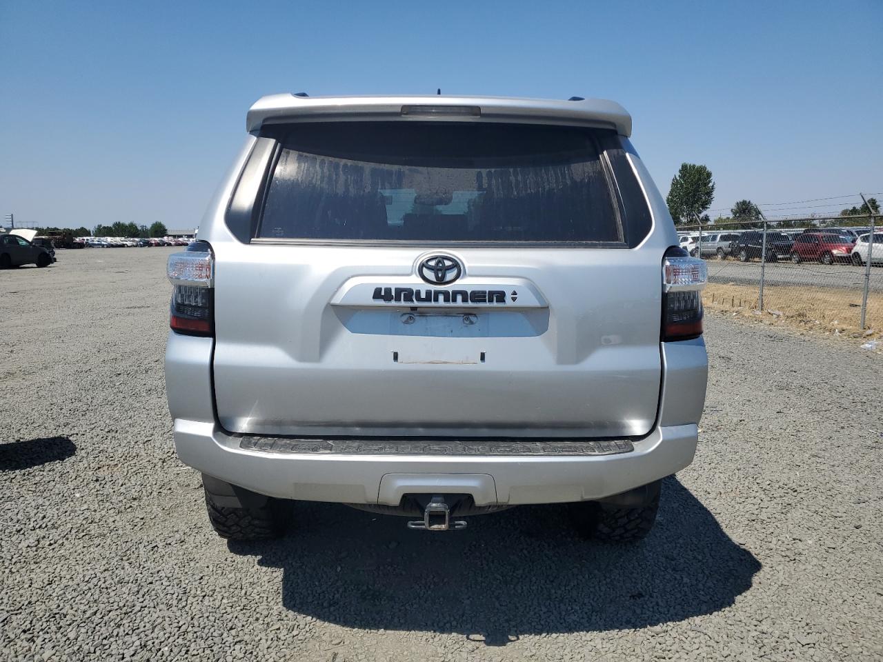 2021 Toyota 4Runner Sr5/Sr5 Premium VIN: JTENU5JR0M5882098 Lot: 63499524