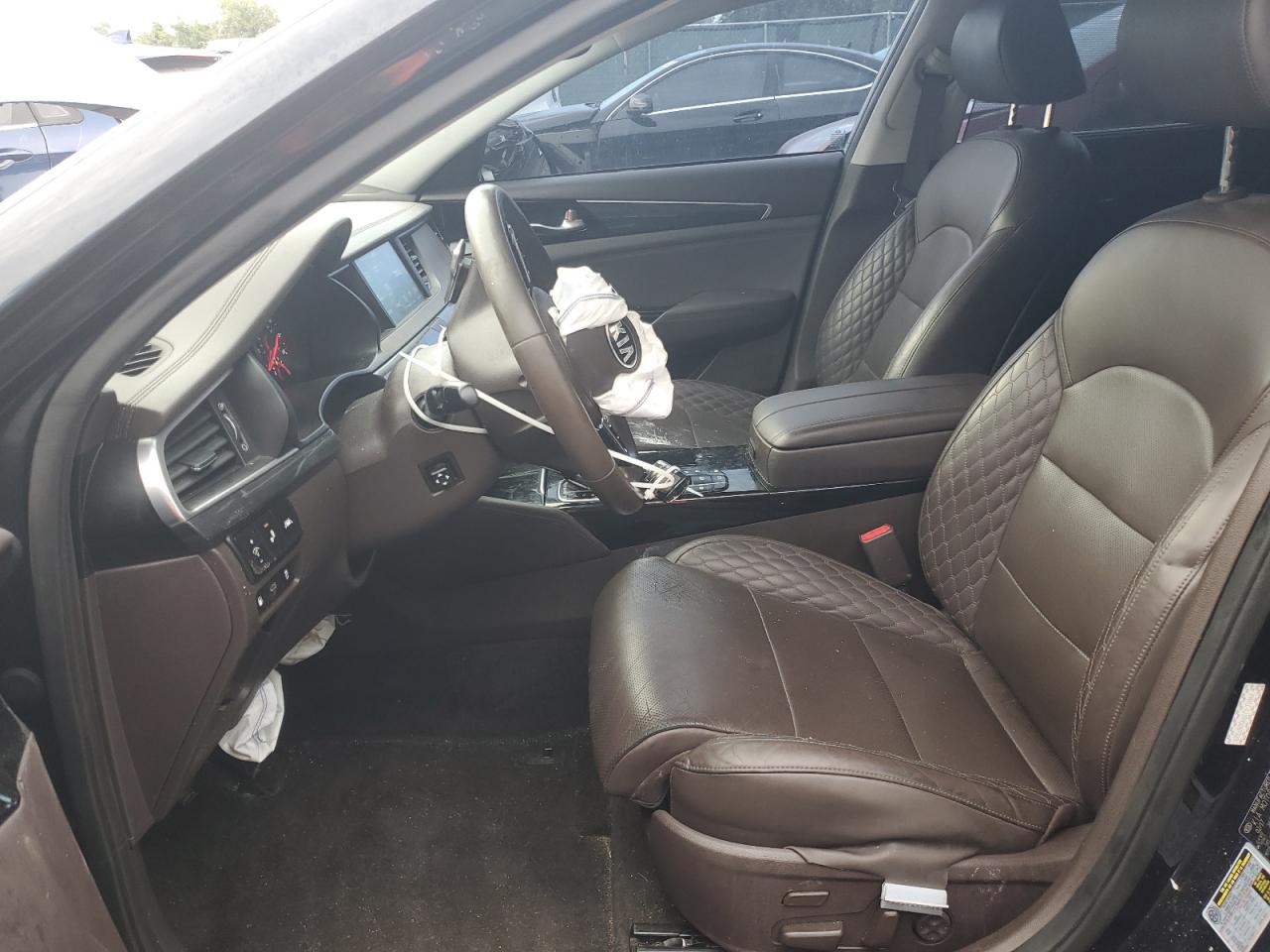 2017 Kia Cadenza Premium VIN: KNALC4J19H5069820 Lot: 64950214