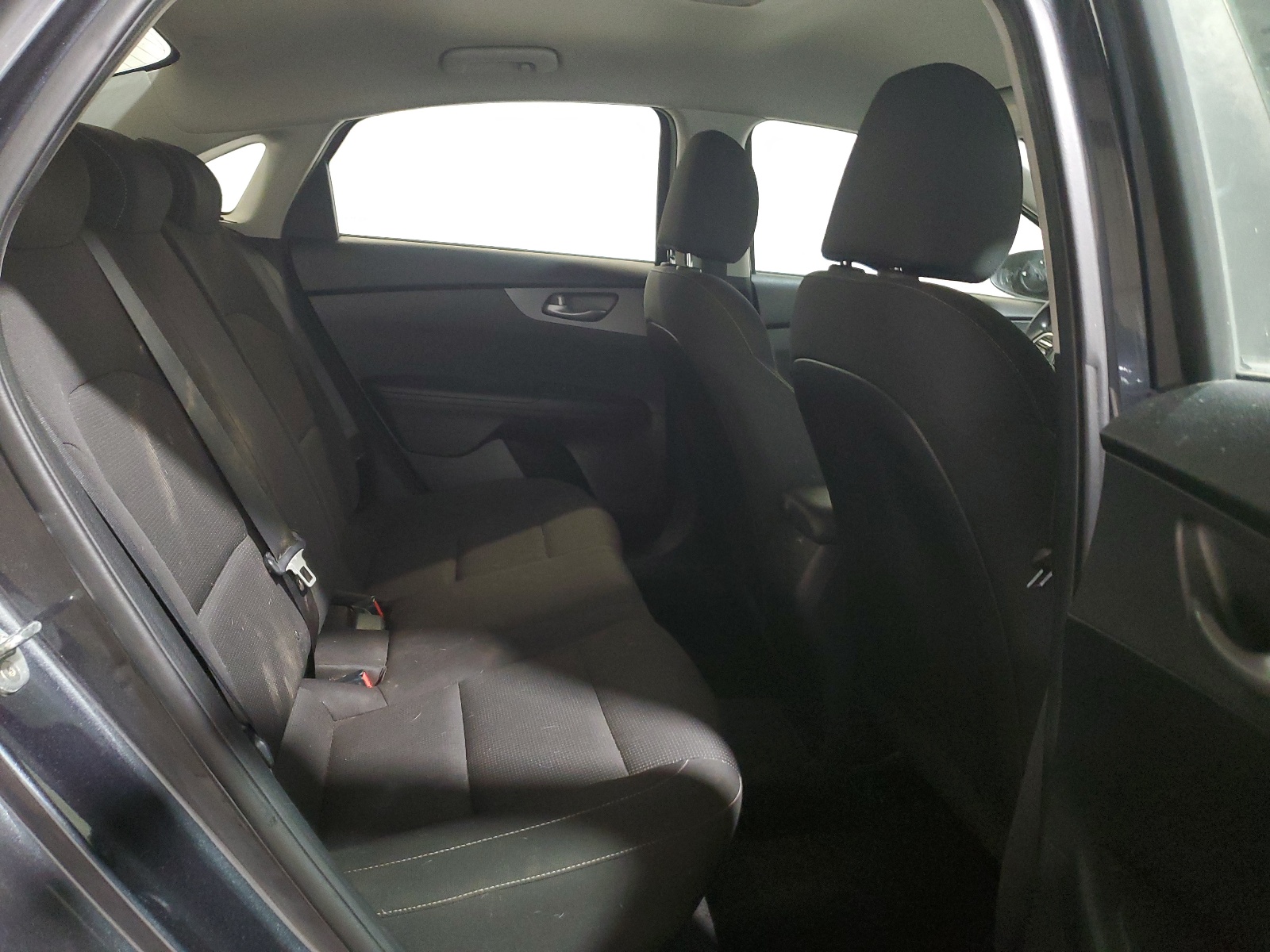 3KPF24AD4KE101937 2019 Kia Forte Fe