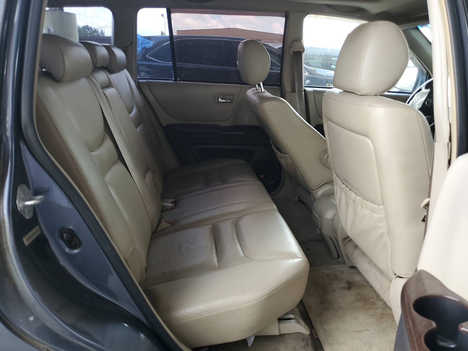 JTEGF21A220045391 2002 Toyota Highlander Limited