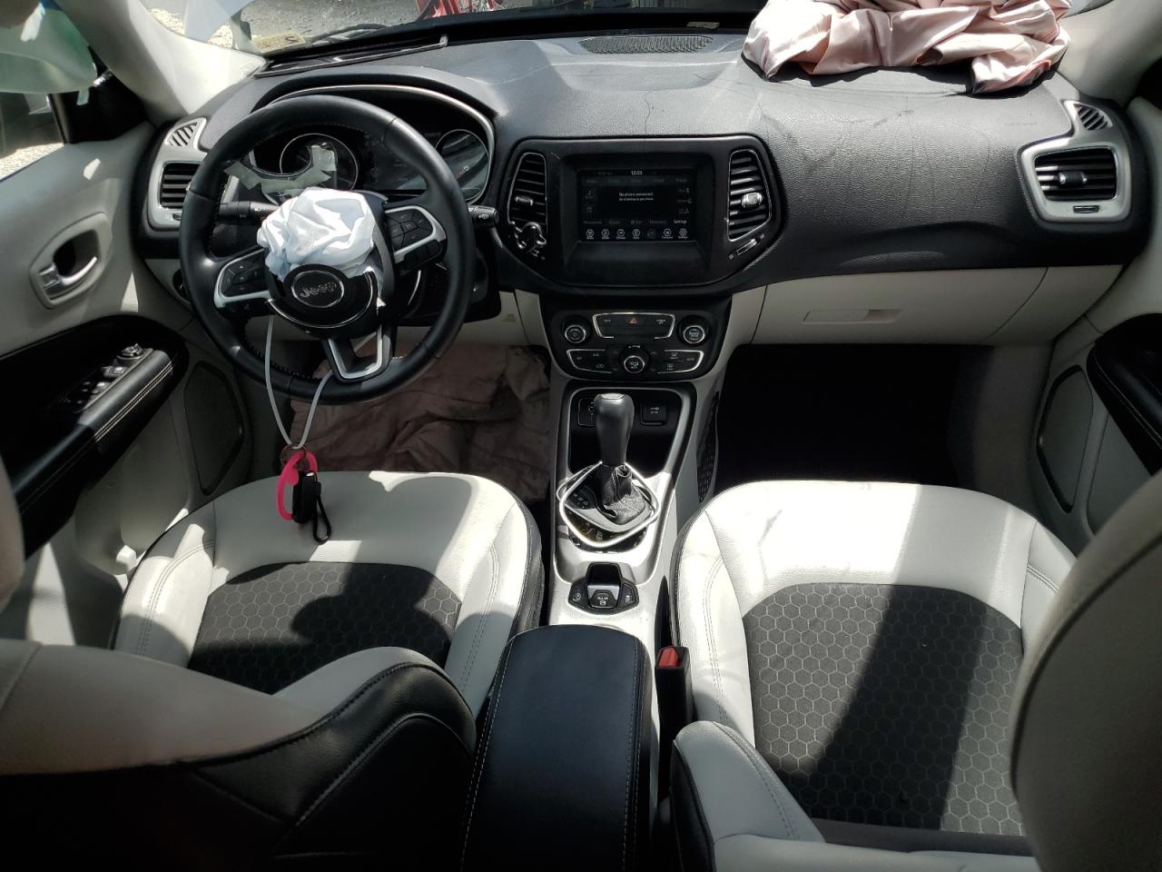 2018 Jeep Compass Latitude VIN: 3C4NJCBB0JT503177 Lot: 63352344