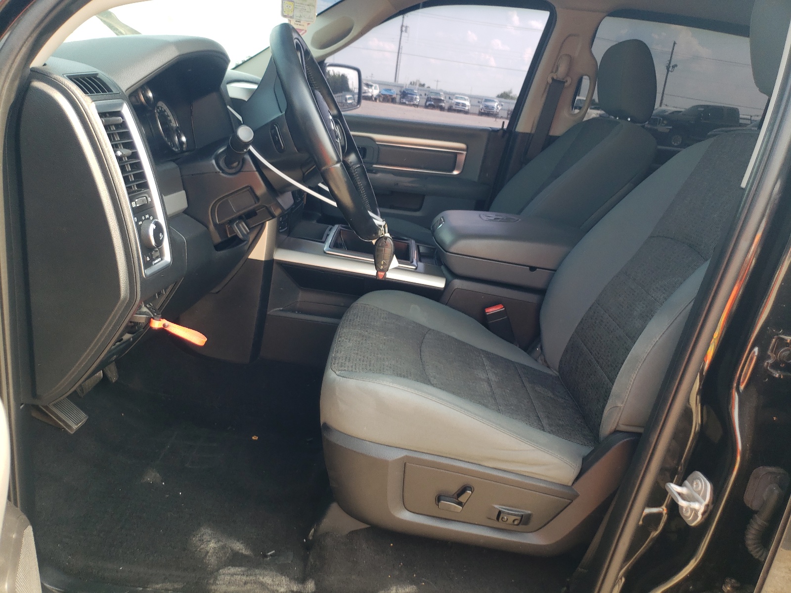 1C6RR7LM9FS705291 2015 Ram 1500 Slt