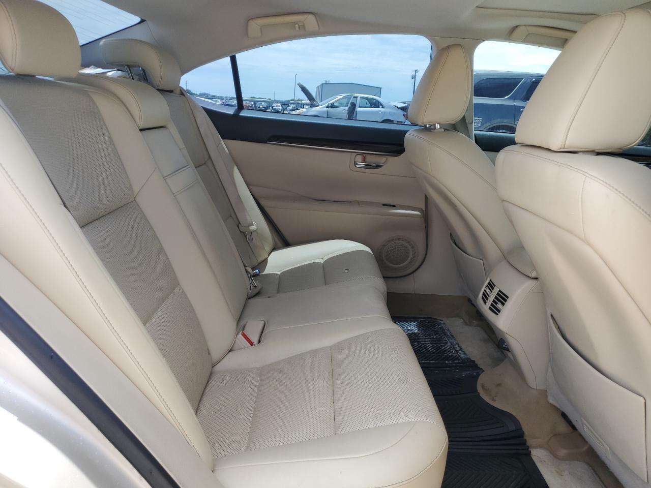 2015 Lexus Es 350 VIN: JTHBK1GG7F2172355 Lot: 61691964