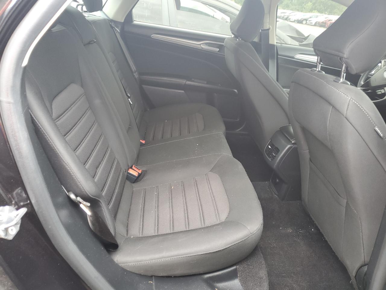 2020 Ford Fusion Se VIN: 3FA6P0LU9LR225113 Lot: 64085814