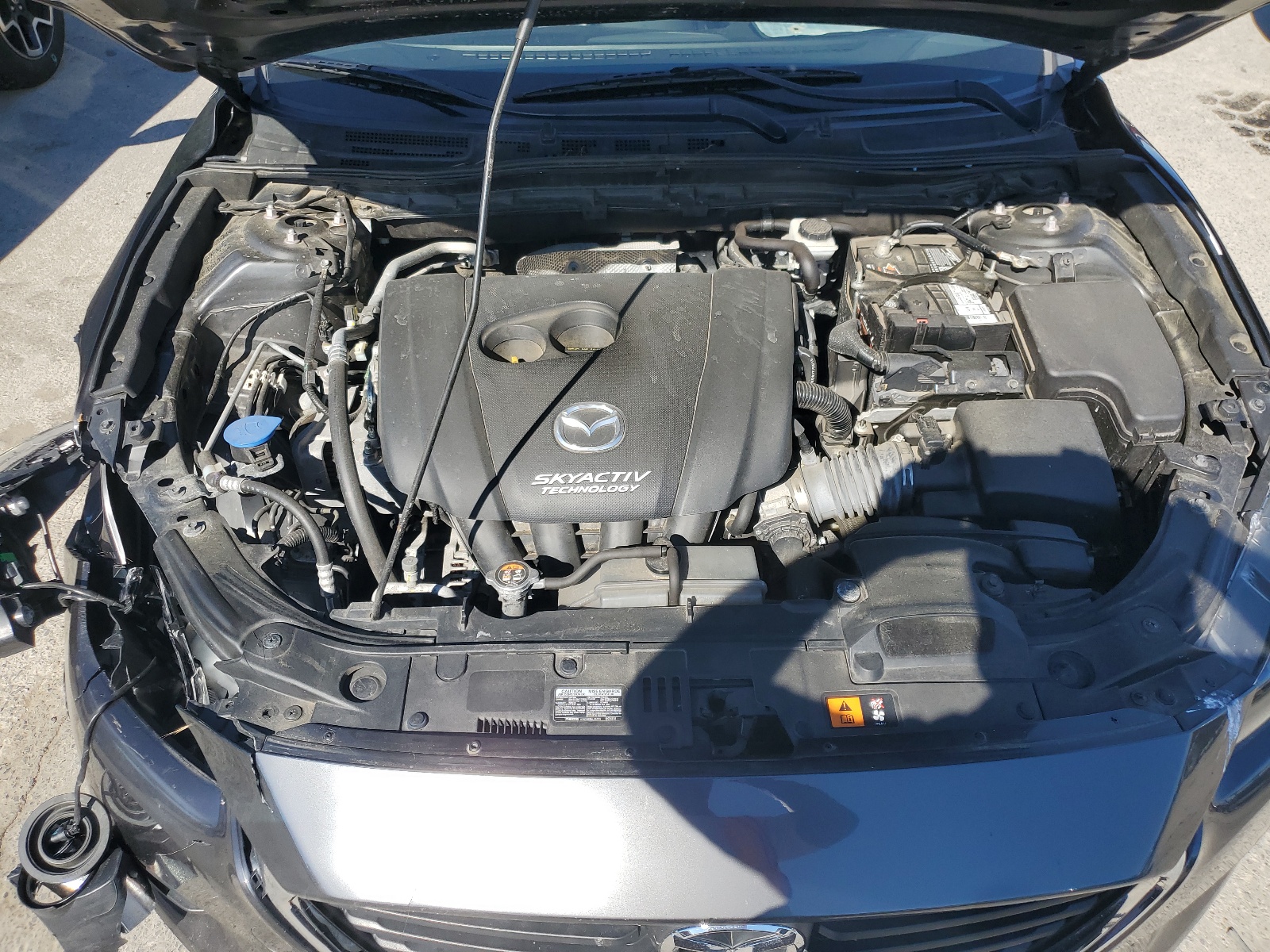 3MZBN1L37JM198142 2018 Mazda 3 Touring