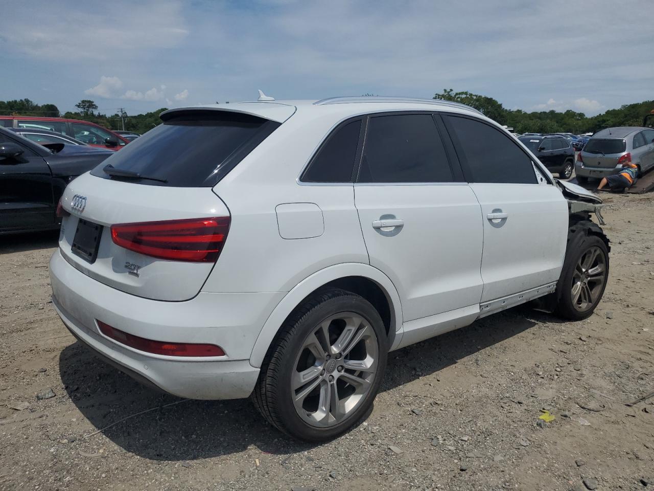 2015 Audi Q3 Prestige VIN: WA1GFCFS6FR007086 Lot: 61677424