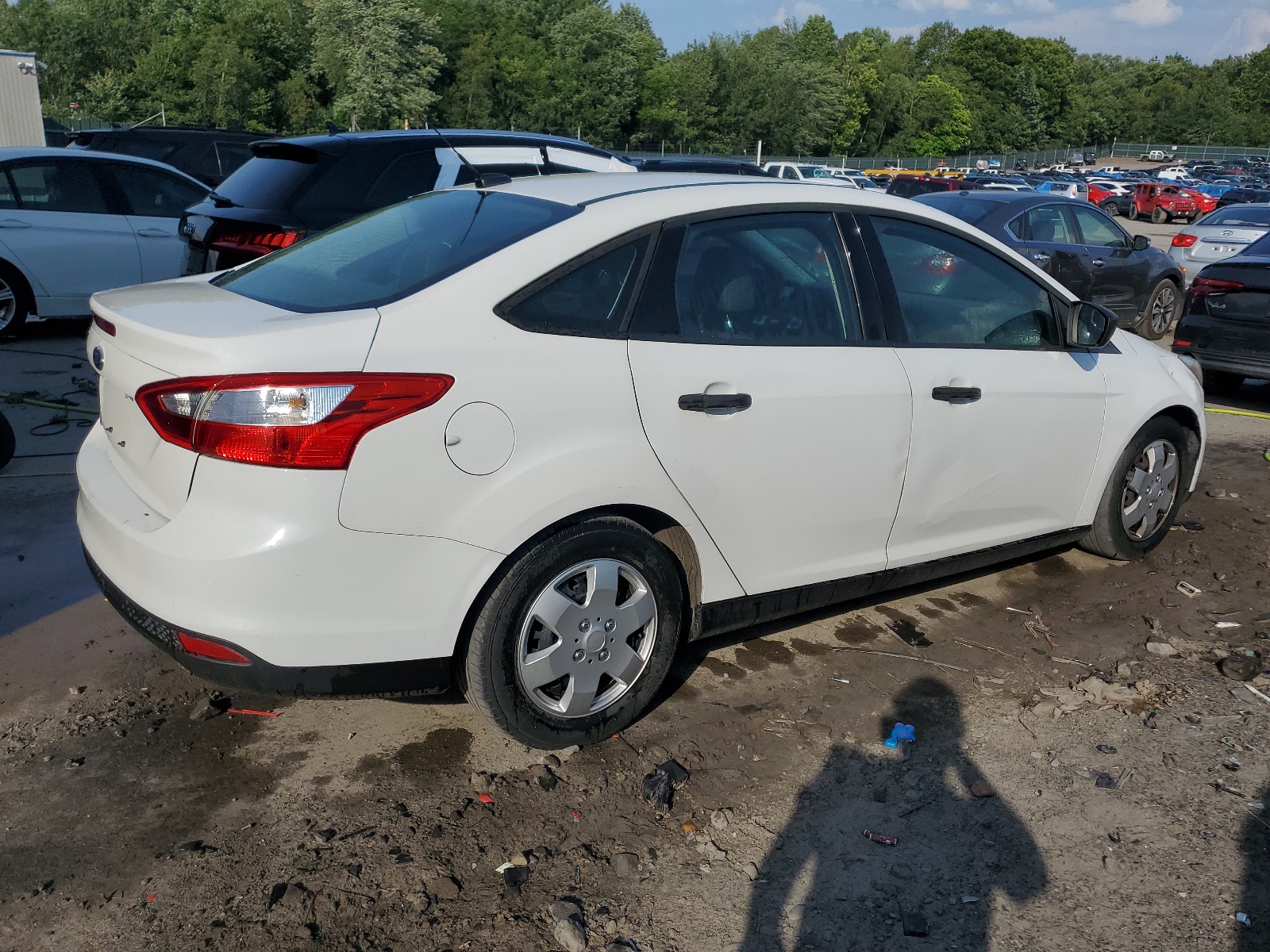 2014 Ford Focus S vin: 1FADP3E20EL443382