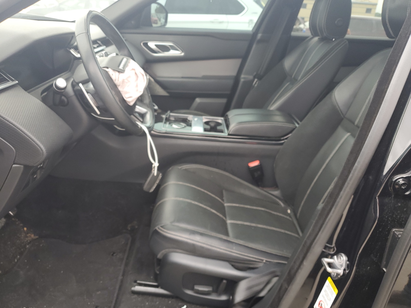 SALYL2RV7JA713440 2018 Land Rover Range Rover Velar R-Dynamic Se