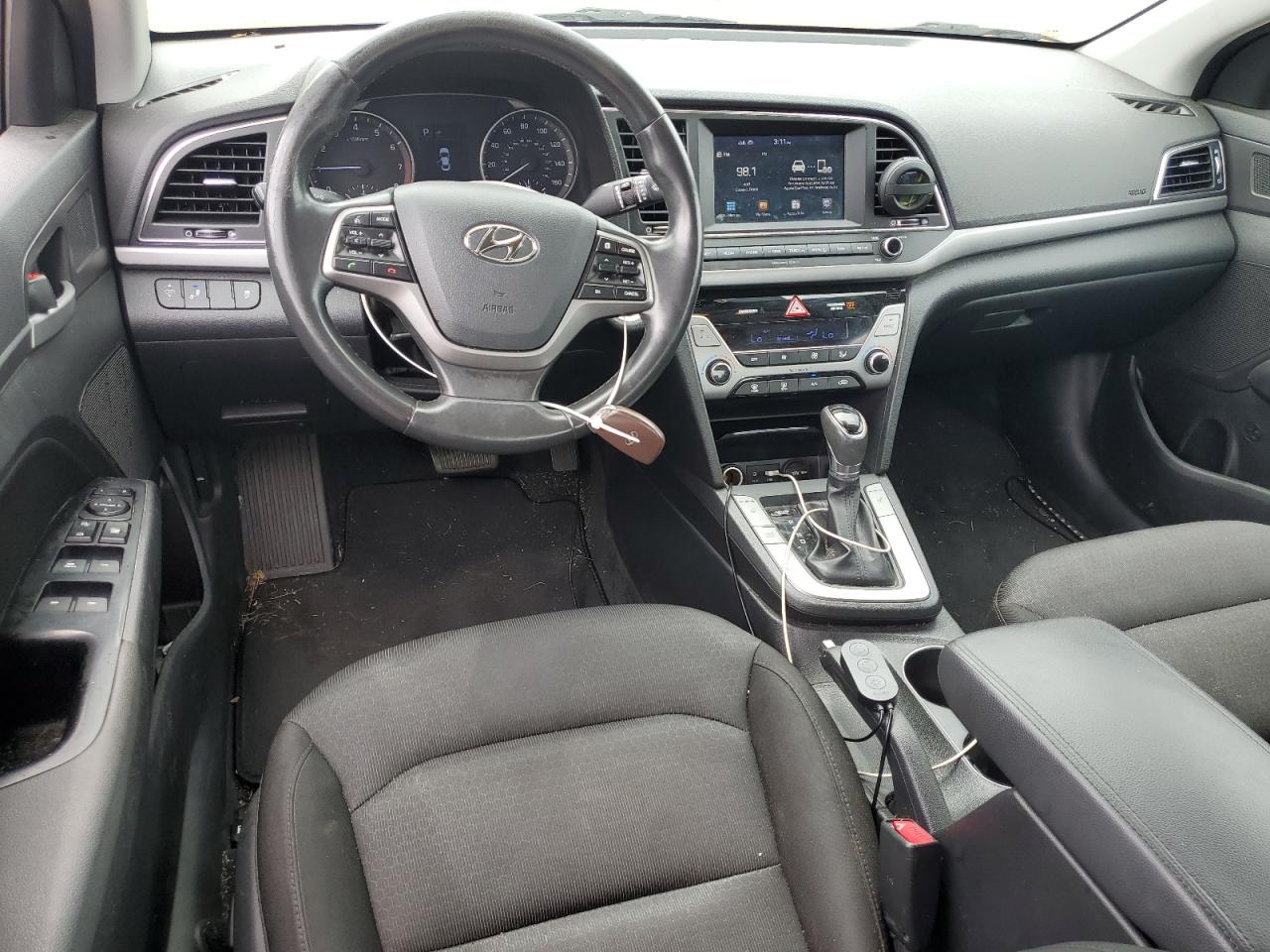 2017 Hyundai Elantra Se VIN: 5NPD84LF1HH211319 Lot: 64811174