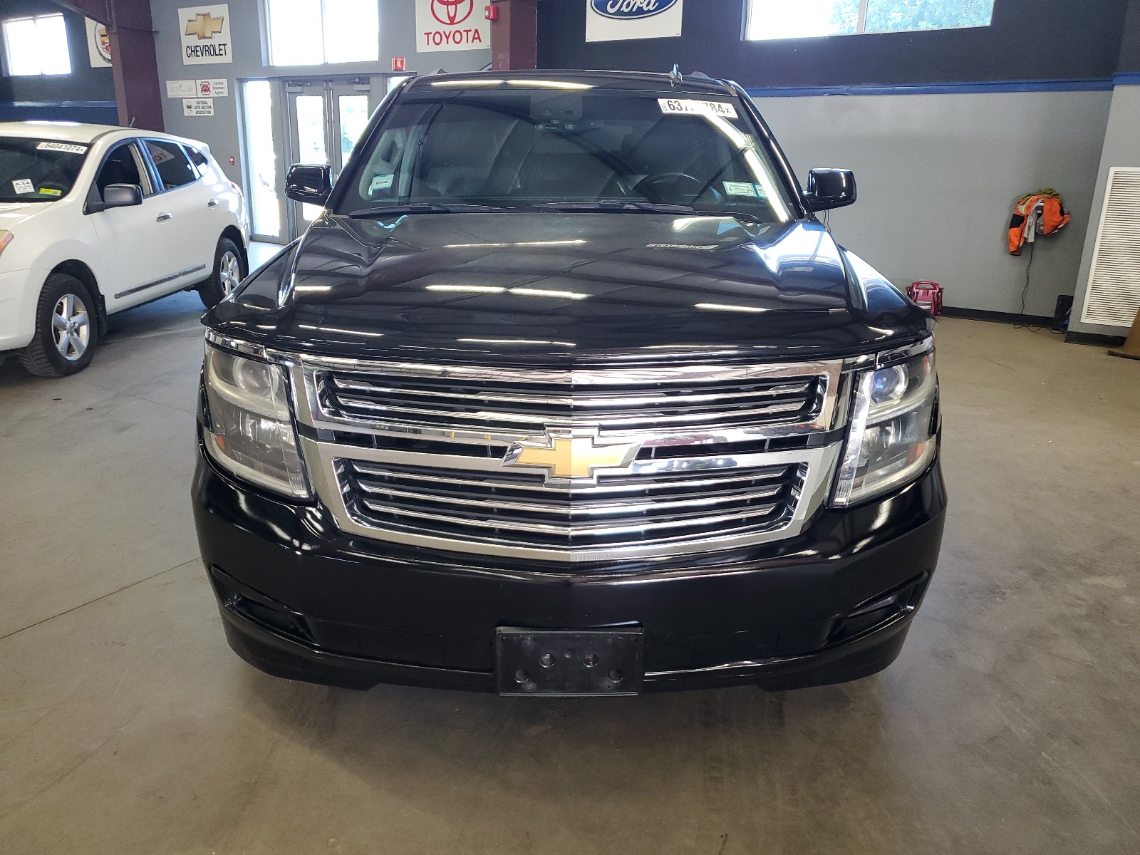 2015 Chevrolet Suburban K1500 Lt vin: 1GNSKJKC1FR260614