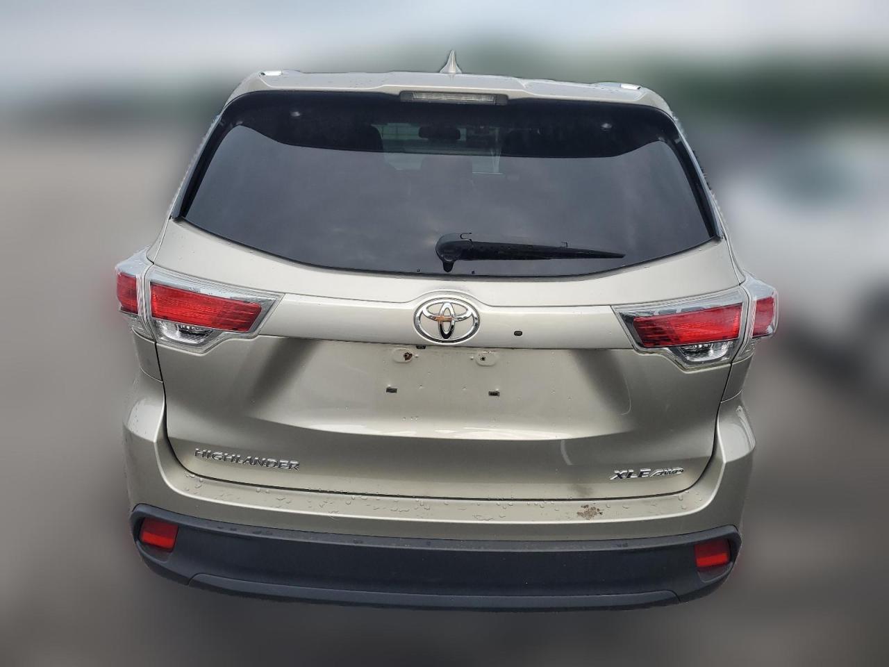 2015 Toyota Highlander Xle VIN: 5TDJKRFH8FS081965 Lot: 63538644