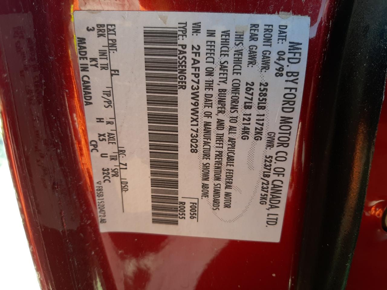 1998 Ford Crown Victoria VIN: 2FAFP73W9WX173028 Lot: 52041364