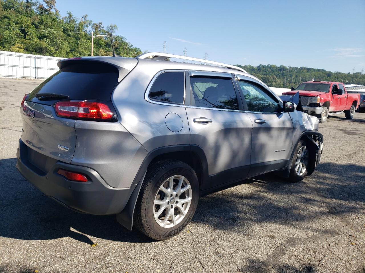 2018 Jeep Grand Cherokee - Image 3