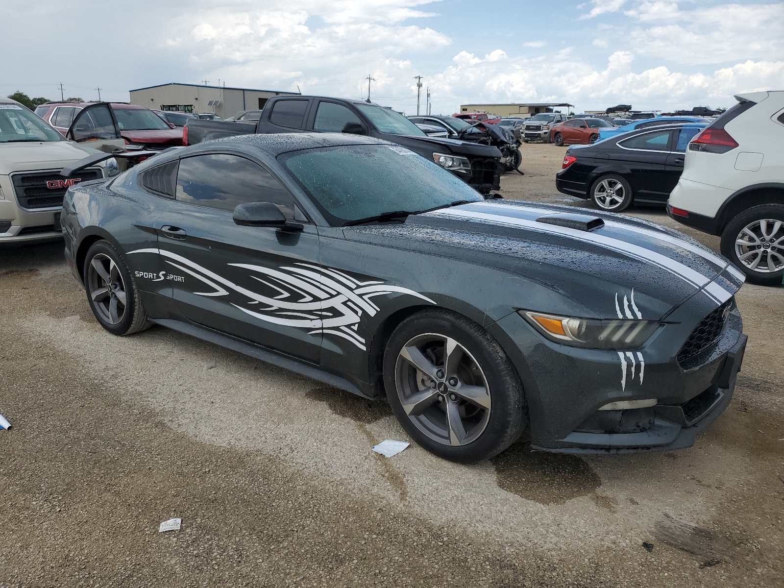 2015 Ford Mustang vin: 1FA6P8THXF5318702