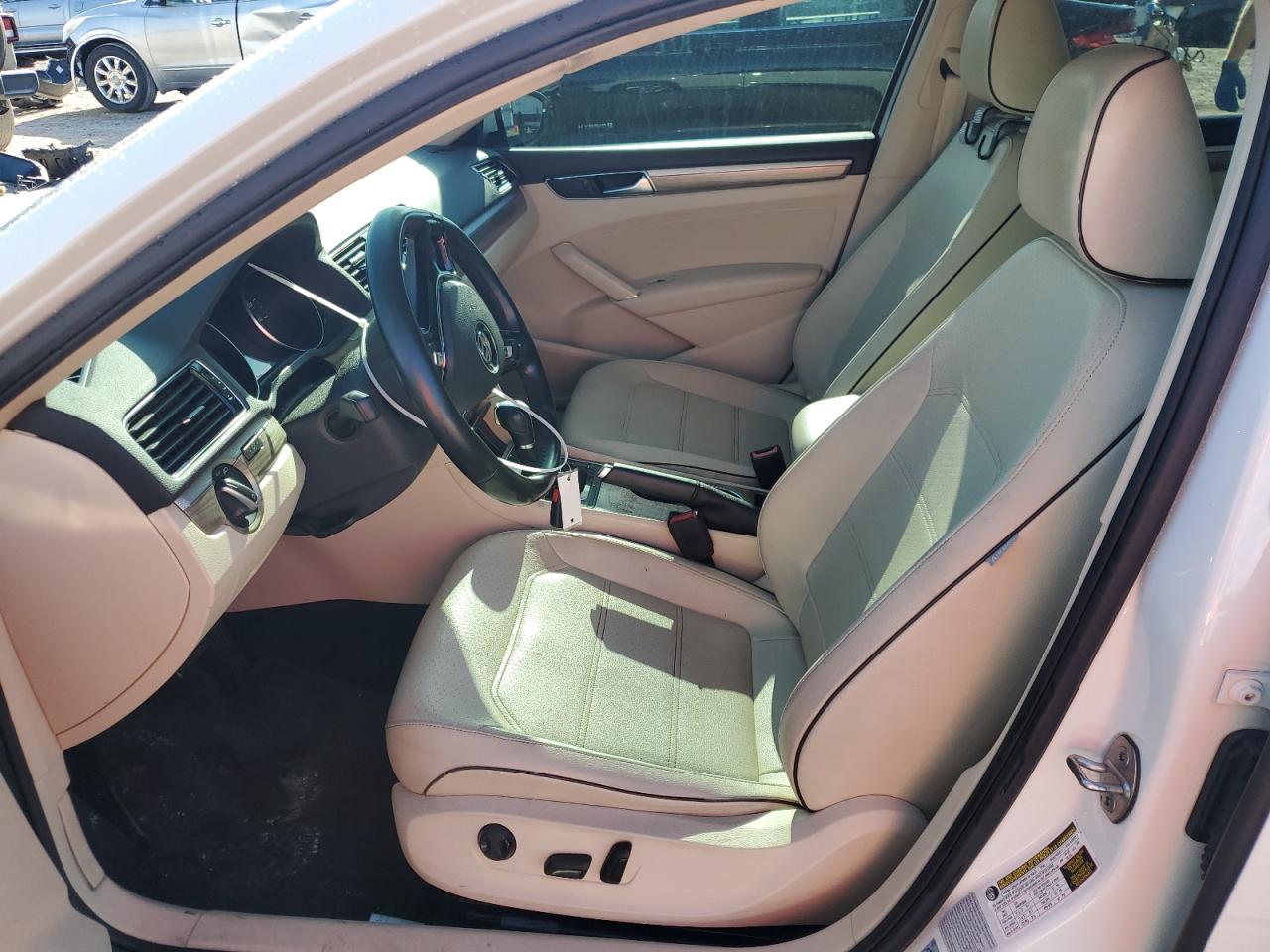 2018 Volkswagen Passat Se VIN: 1VWBA7A37JC010531 Lot: 63002534