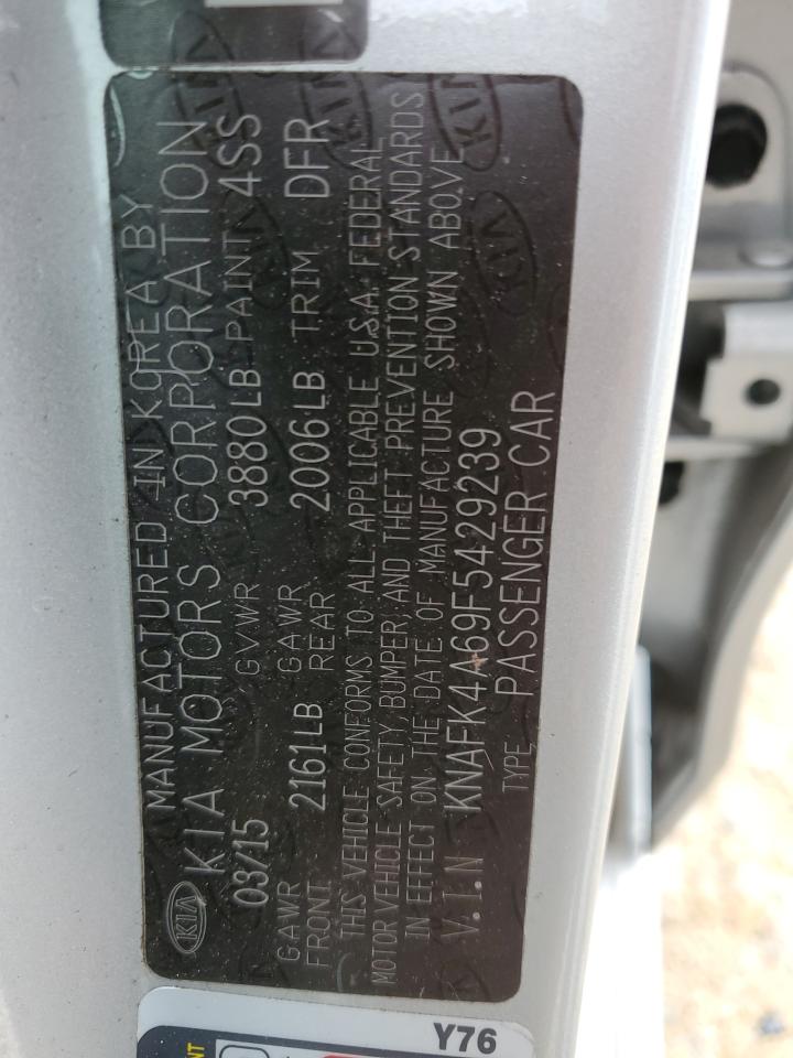2015 Kia Forte - Image 12