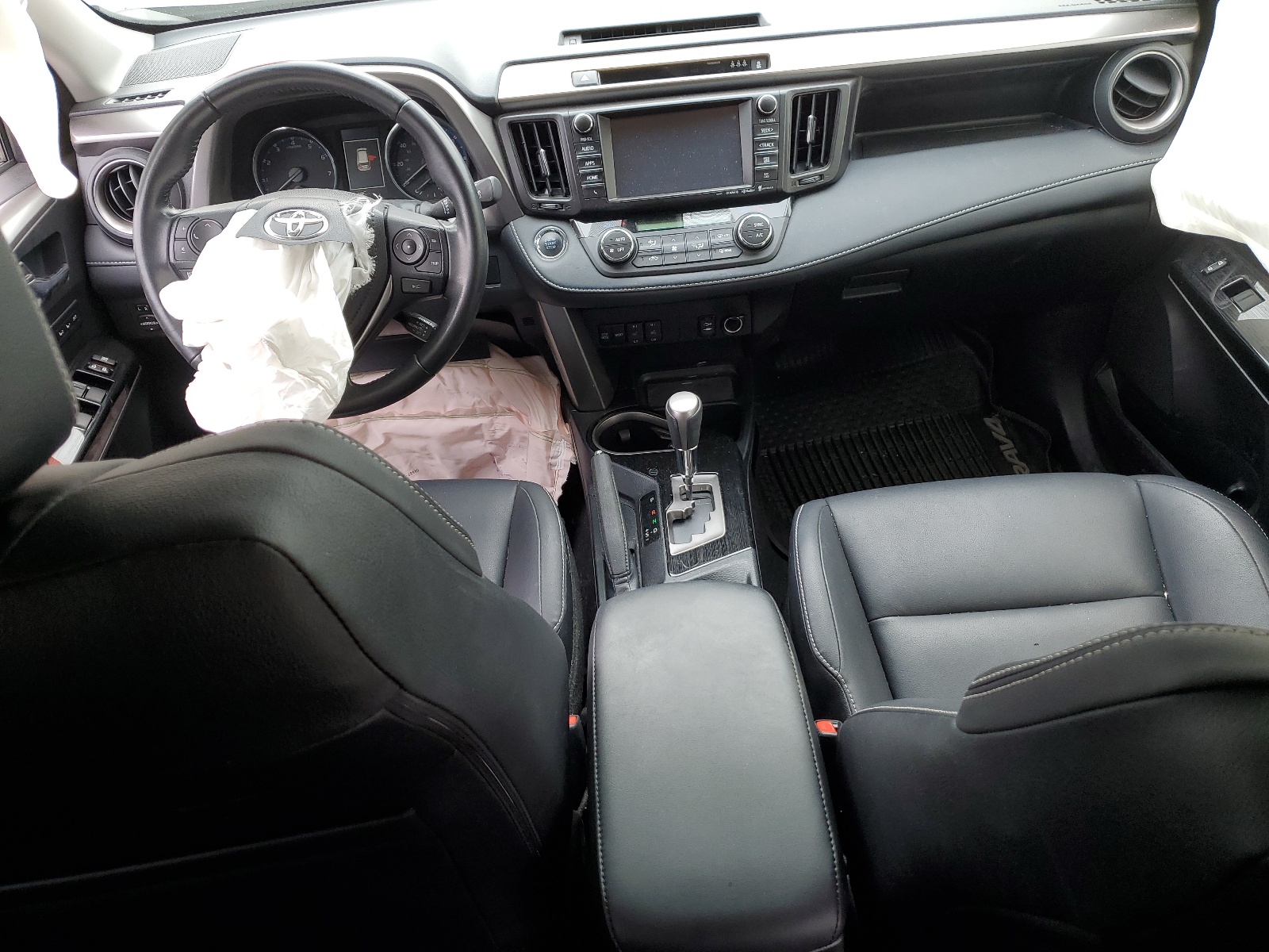 JTMYFREV8JJ192046 2018 Toyota Rav4 Limited