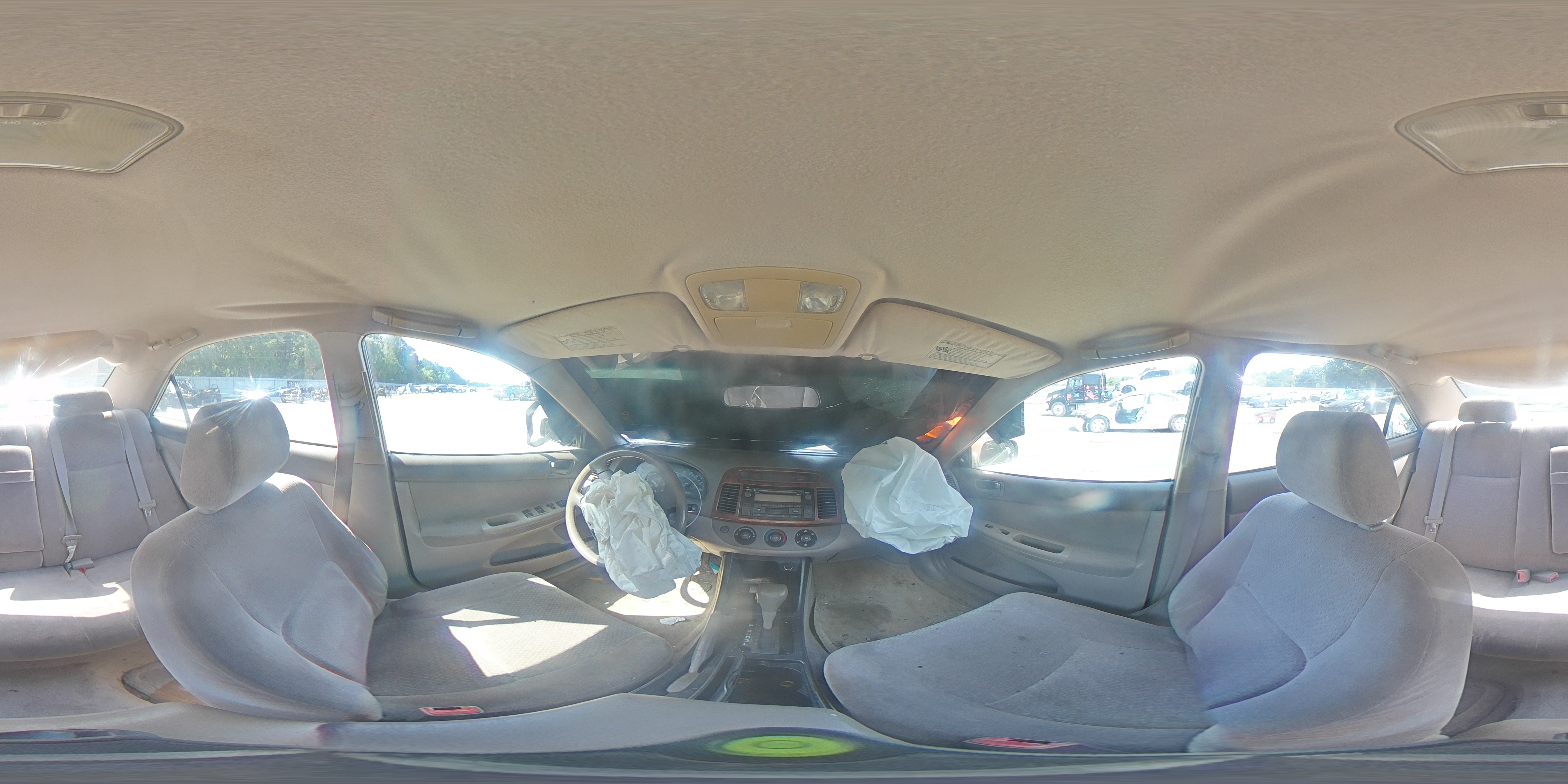 2004 Toyota Camry Le VIN: JTDBE32K240262294 Lot: 63179744