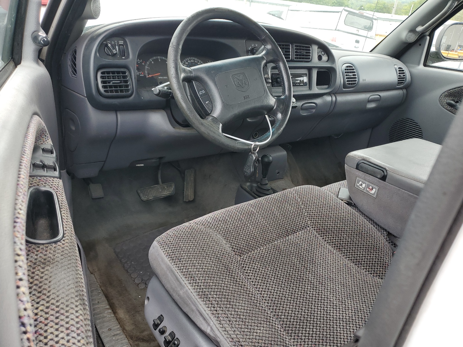 1B7HF13Z9YJ120709 2000 Dodge Ram 1500