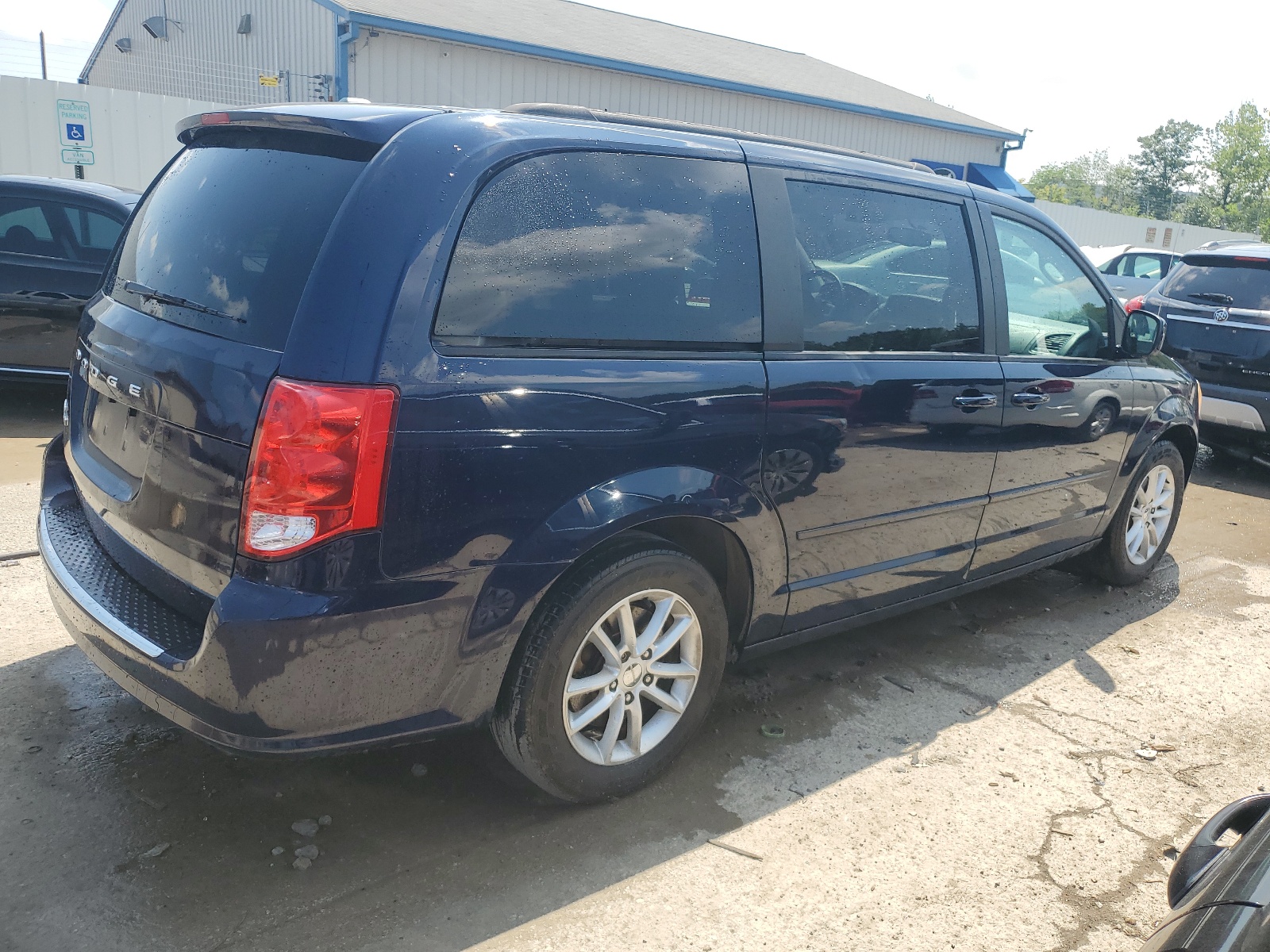 2C4RDGCG8DR800067 2013 Dodge Grand Caravan Sxt