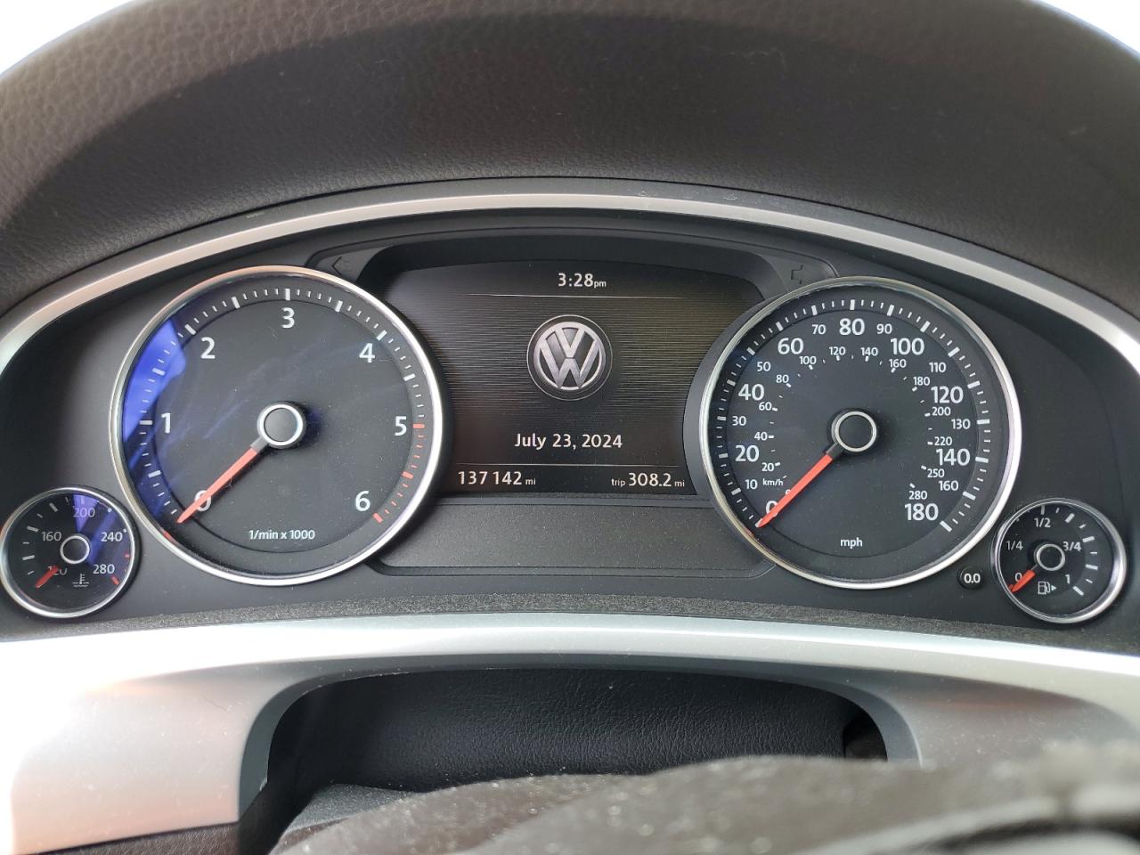 WVGEP9BP6ED012200 2014 Volkswagen Touareg V6 Tdi