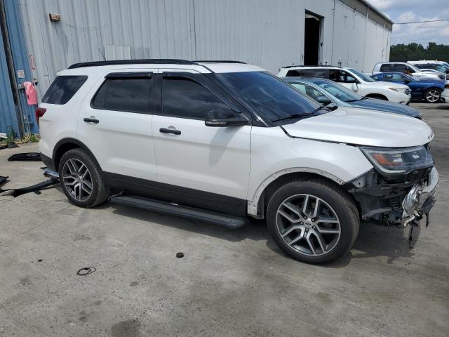  FORD EXPLORER 2018 Белы