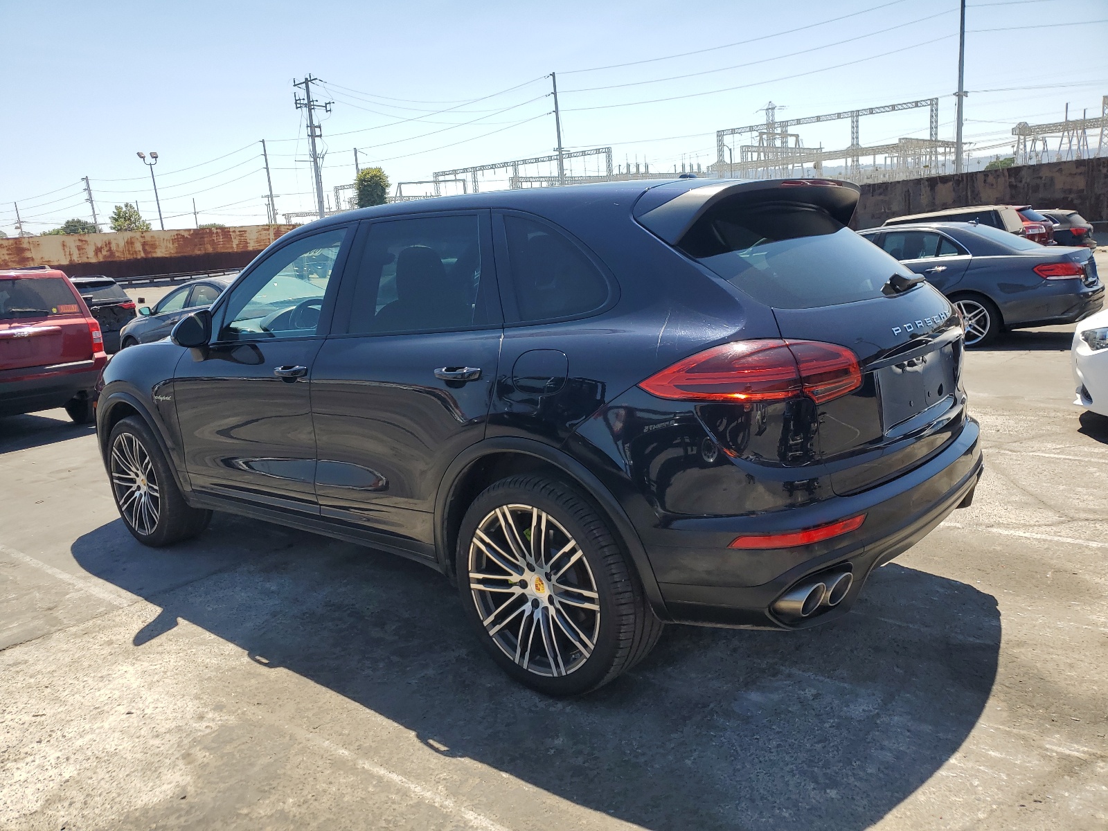 2016 Porsche Cayenne Se Hybrid vin: WP1AE2A22GLA61911