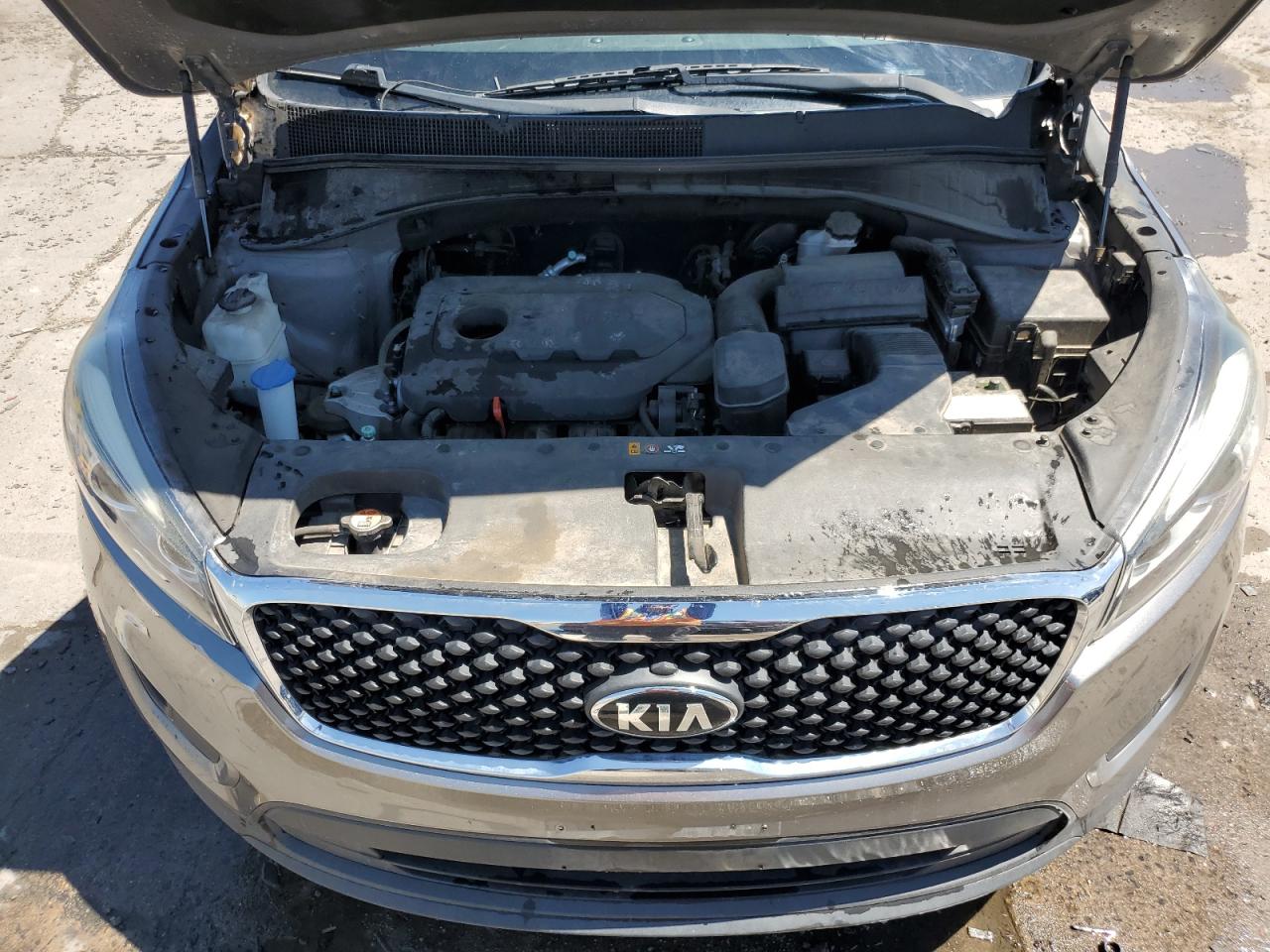 2016 Kia Sorento - Image 12