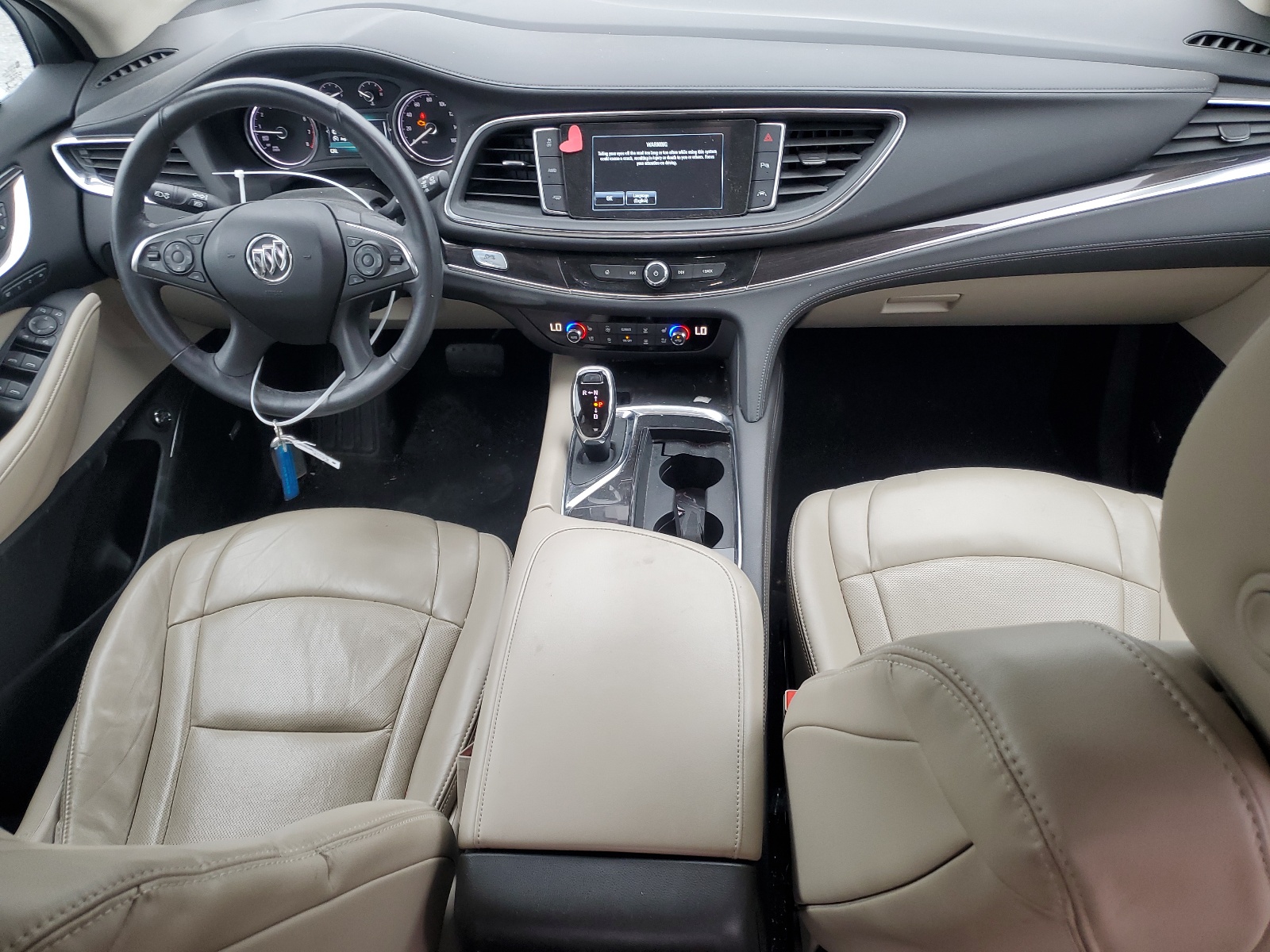 5GAEVBKW1JJ140821 2018 Buick Enclave Premium