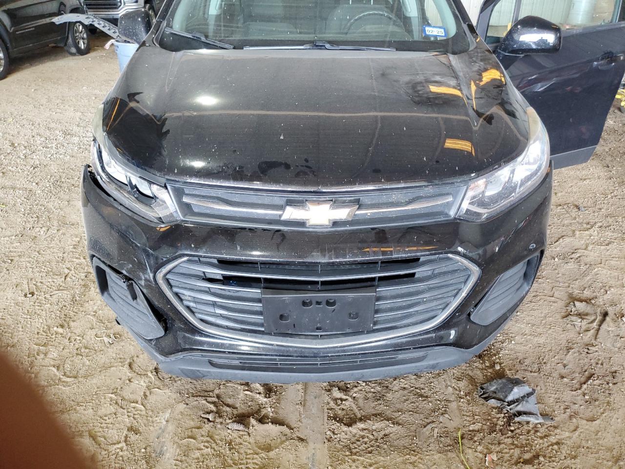 2018 Chevrolet Trax Ls VIN: 3GNCJKSB0JL290675 Lot: 64069704