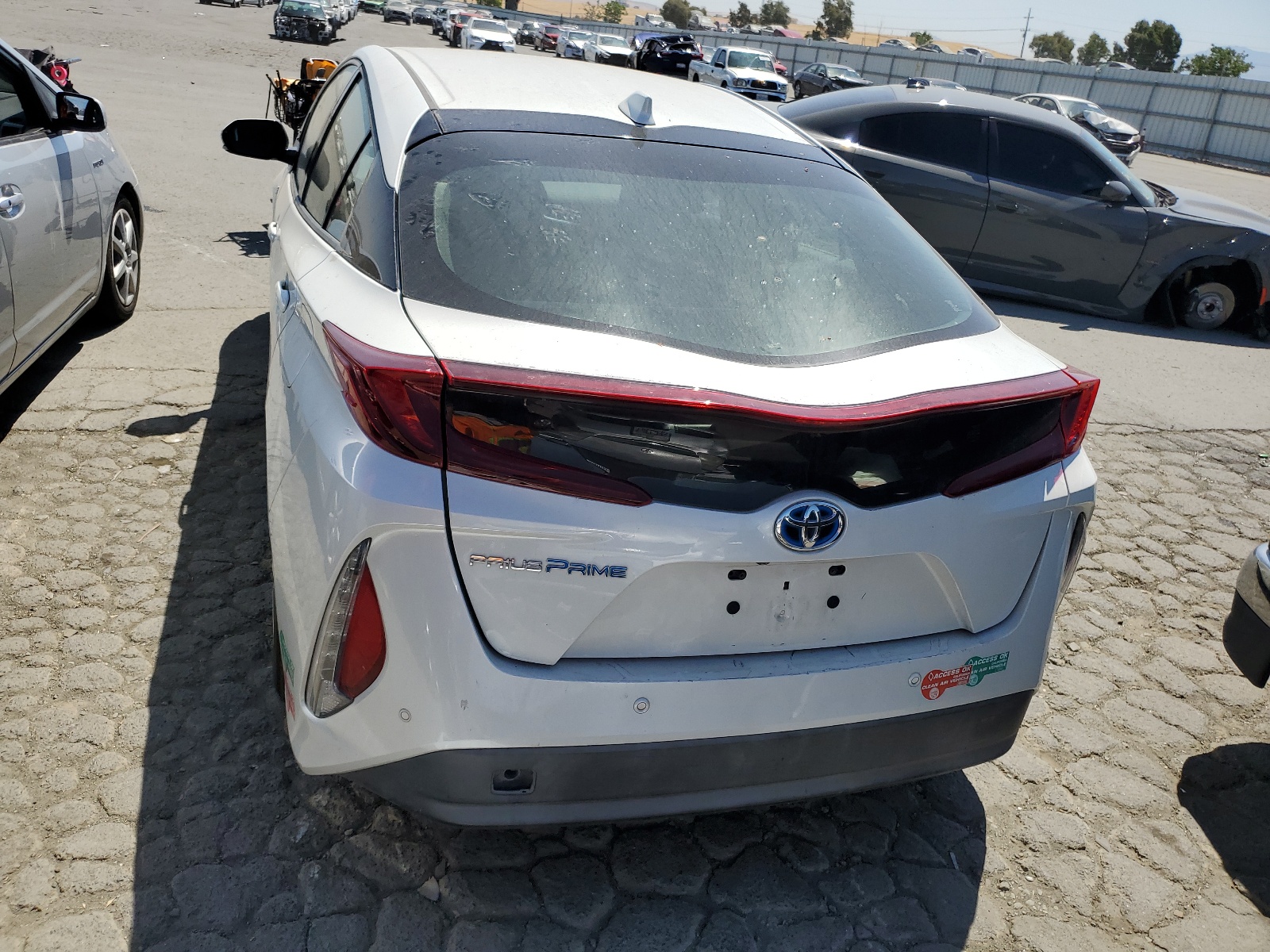 JTDKARFP3H3019375 2017 Toyota Prius Prime
