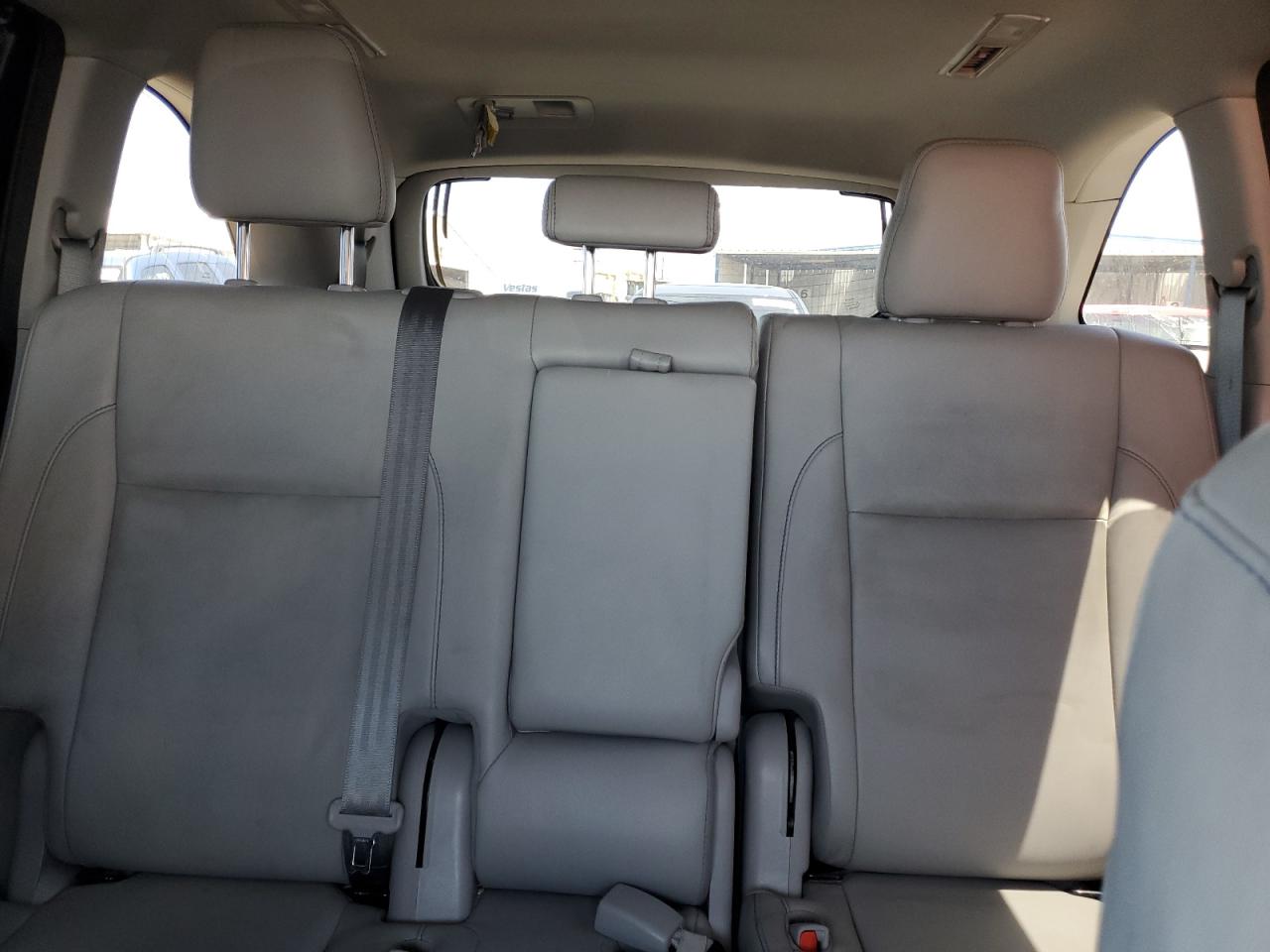 2018 Toyota Highlander Hybrid VIN: 5TDJGRFH2JS045215 Lot: 61429364