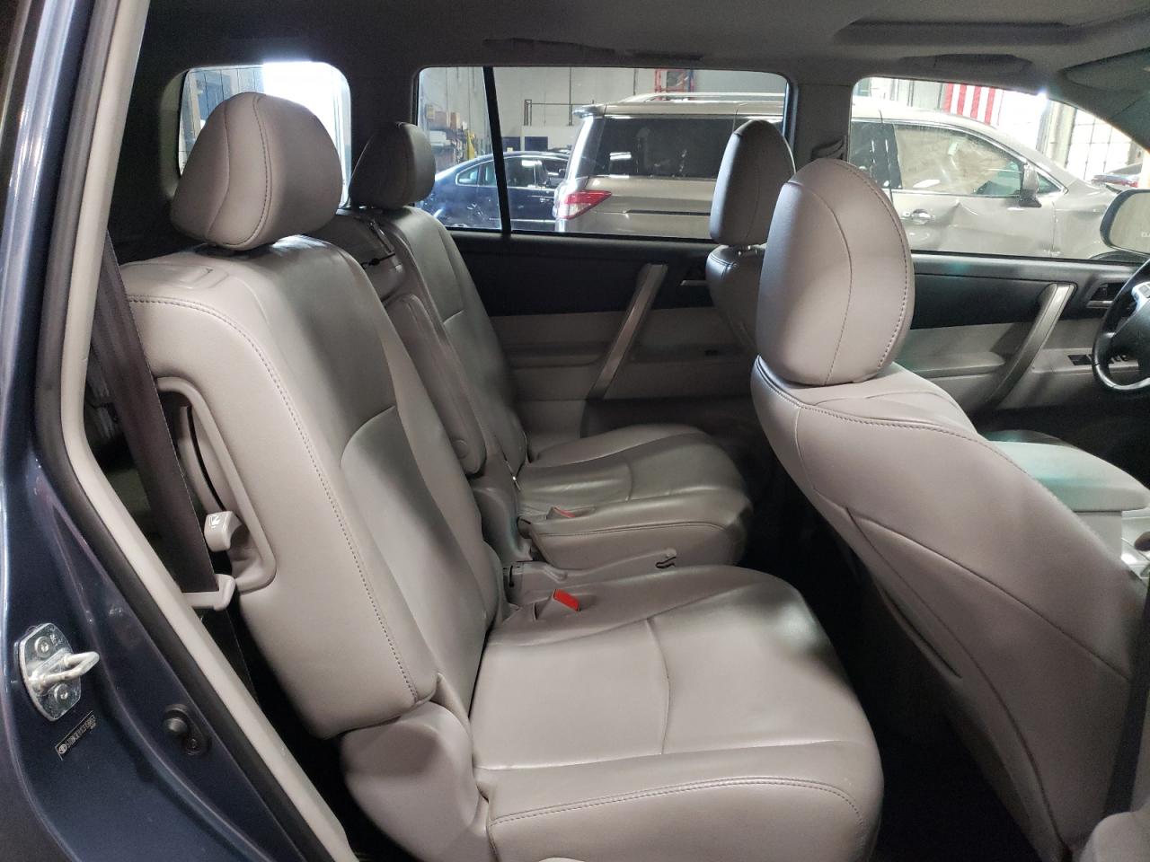 2012 Toyota Highlander Base VIN: 5TDBK3EH1CS158853 Lot: 65418634