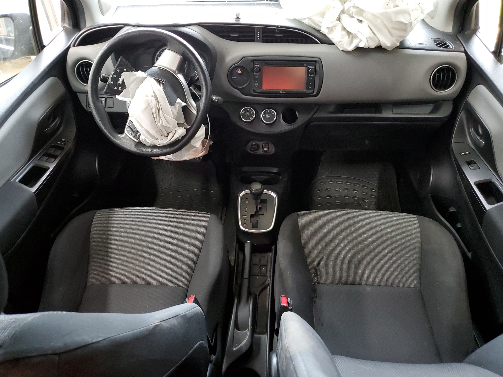 VNKKTUD36FA033767 2015 Toyota Yaris