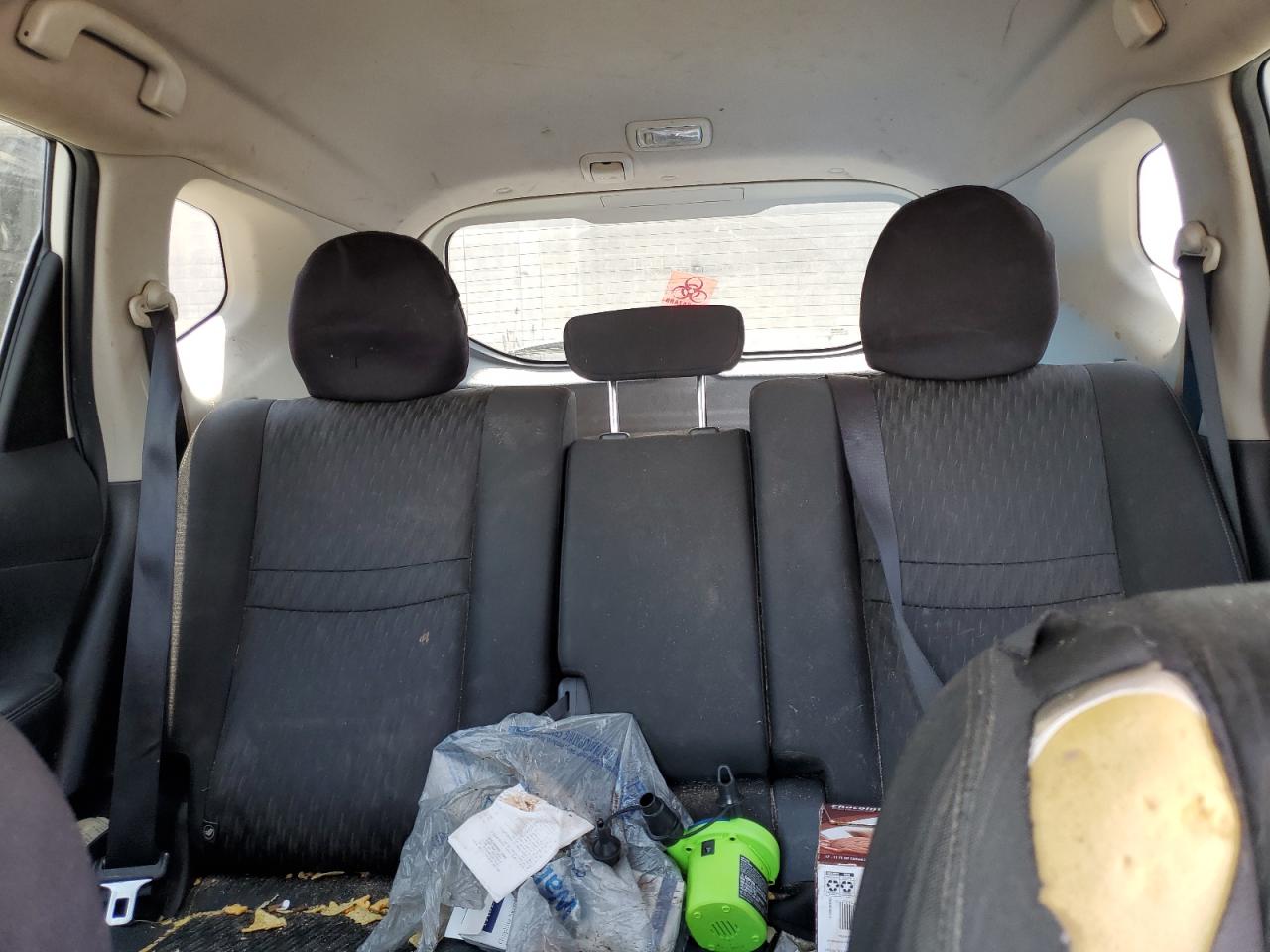 2018 Nissan Rogue S VIN: KNMAT2MV6JP550227 Lot: 63981254