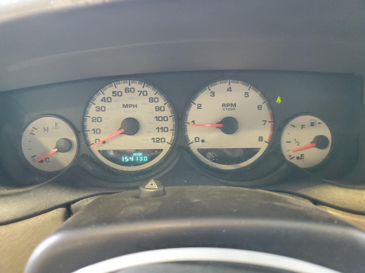 2000 Dodge Neon Base VIN: 1B3ES46C8YD615829 Lot: 64235964