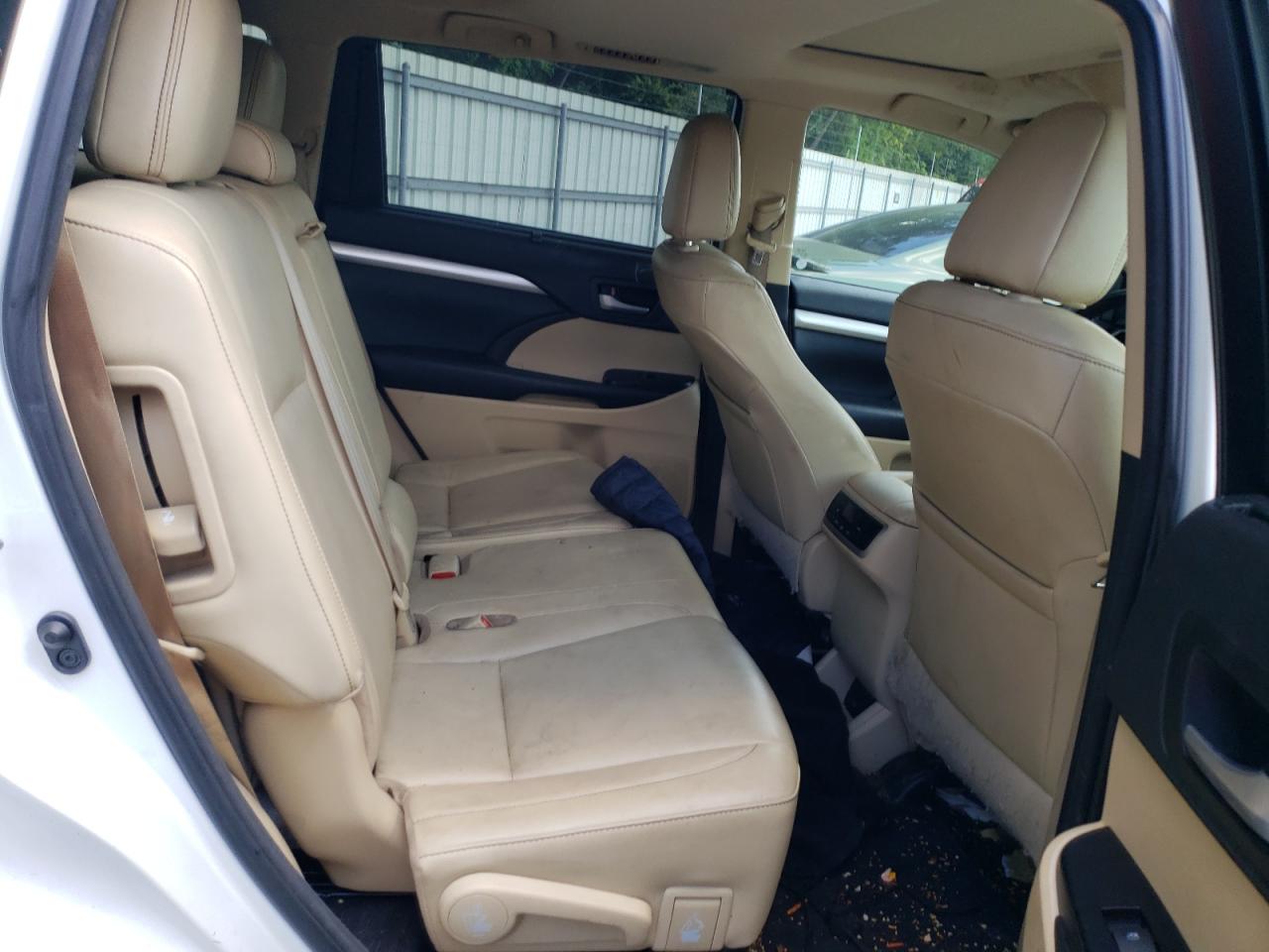 2017 Toyota Highlander Se VIN: 5TDKZRFH7HS513397 Lot: 64704154