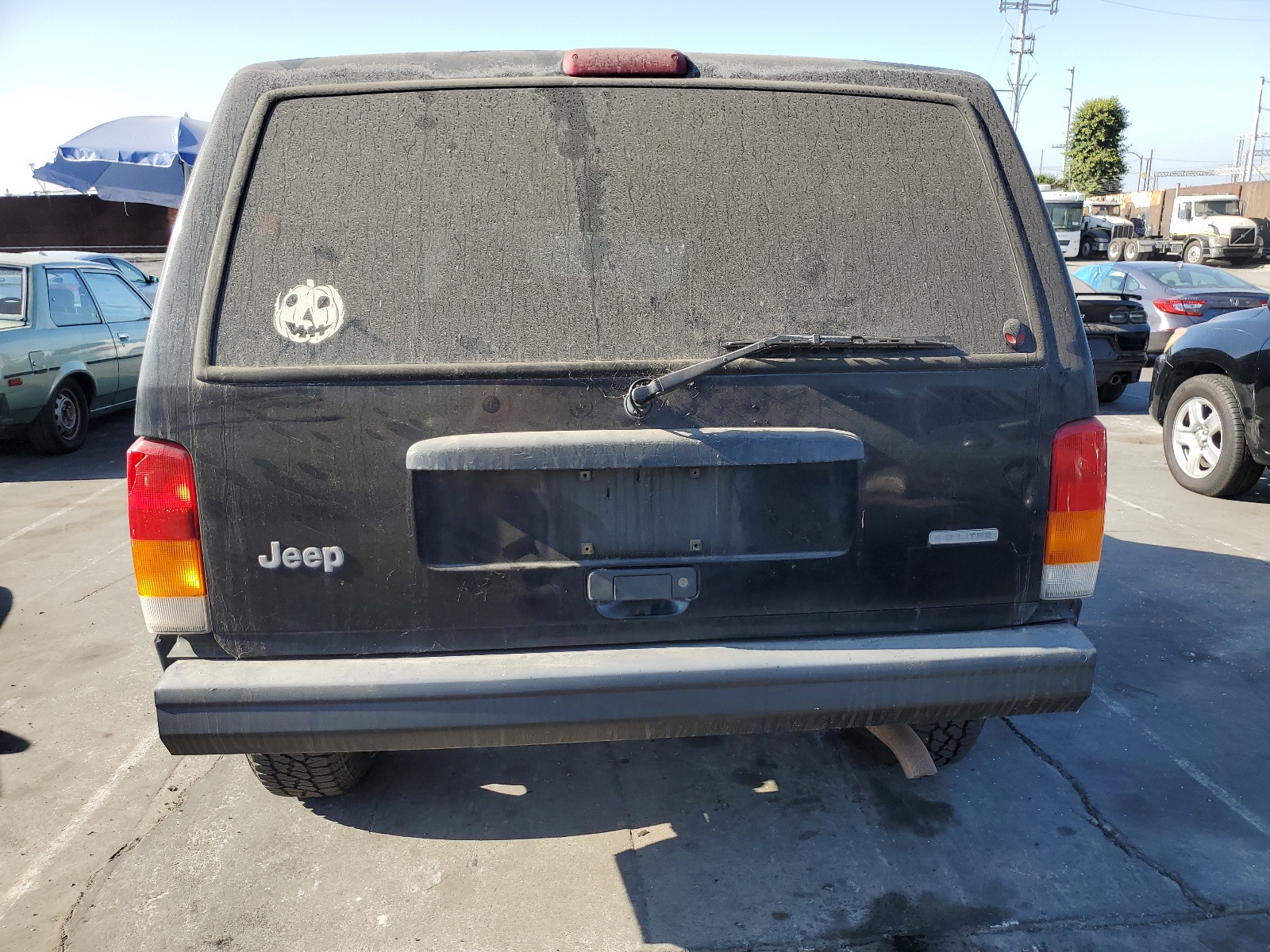 1J4FT28S5YL107181 2000 Jeep Cherokee Se