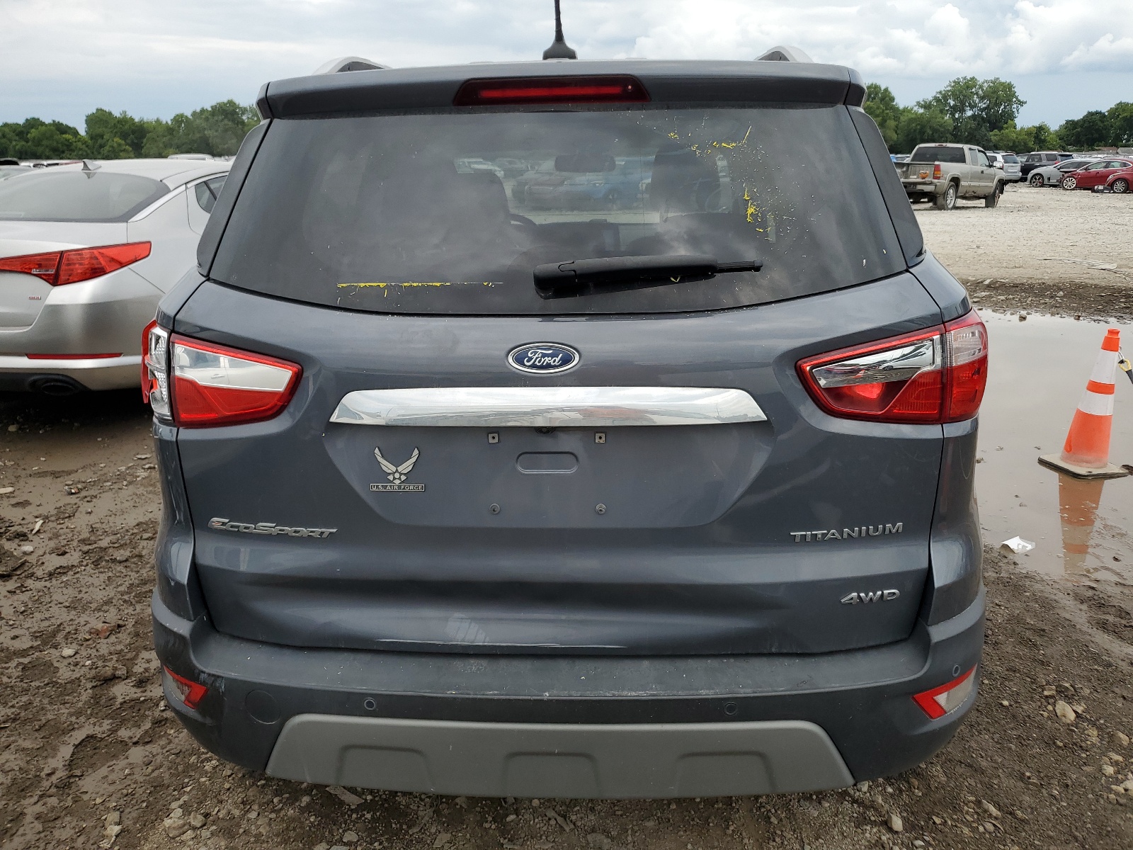 MAJ6P1WL2JC194923 2018 Ford Ecosport Titanium