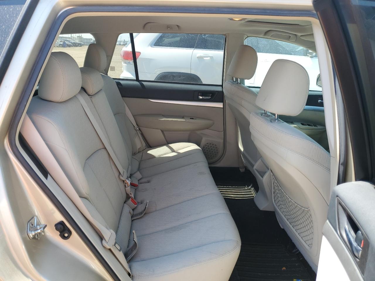 2010 Subaru Outback 3.6R Premium VIN: 4S4BREHC2A2372581 Lot: 62876844