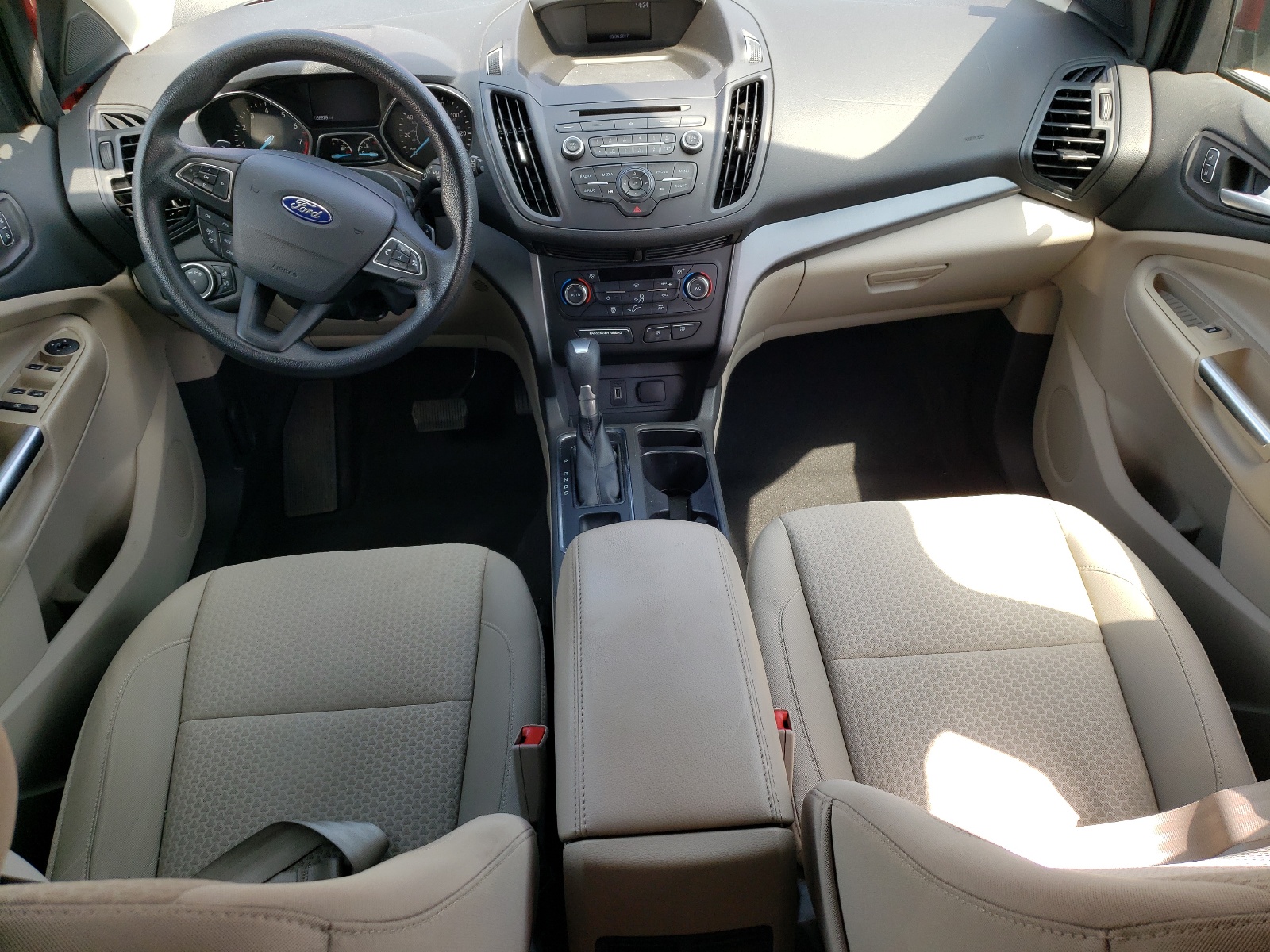 1FMCU9G97HUA76440 2017 Ford Escape Se