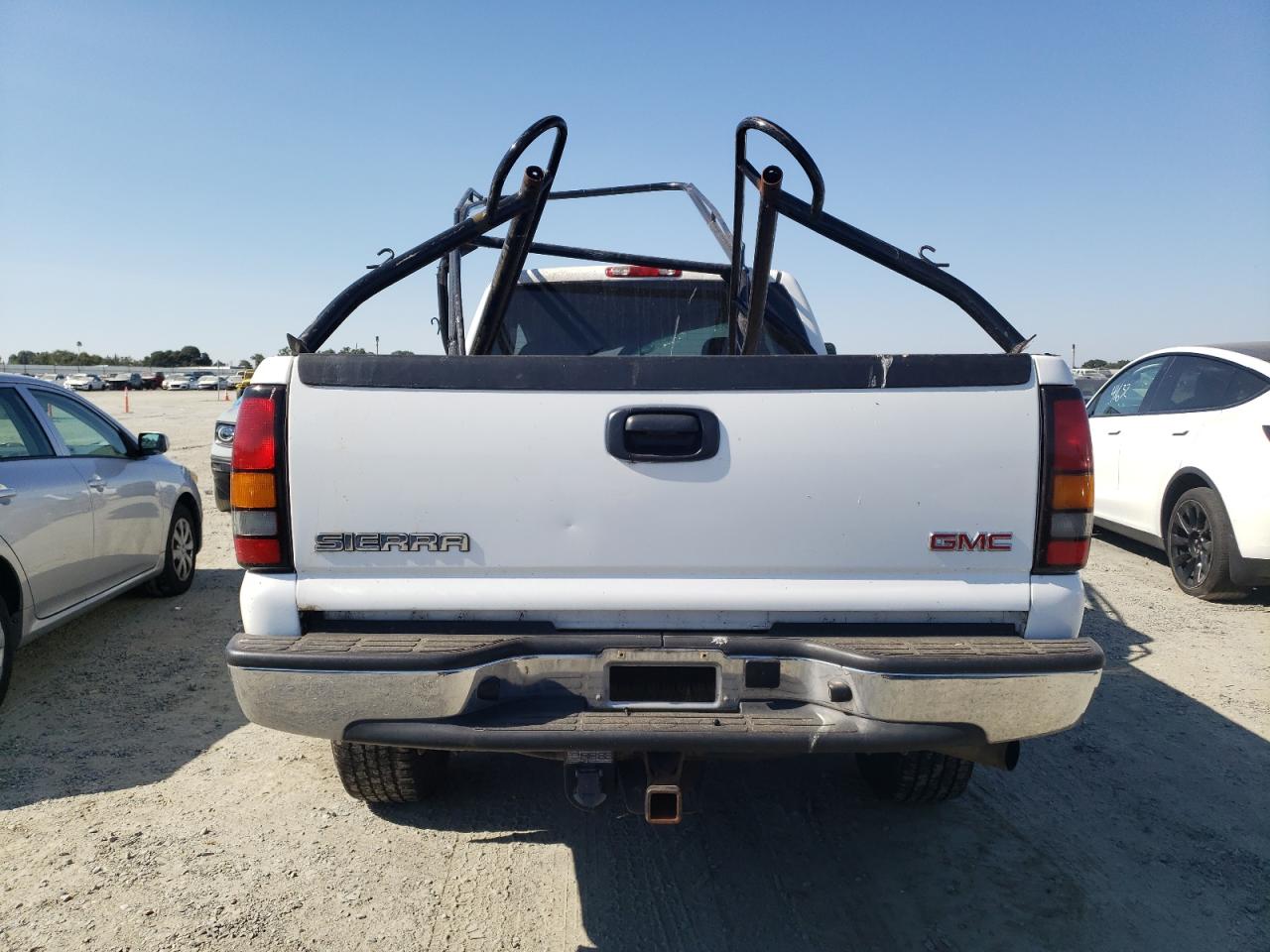 2006 GMC Sierra K2500 Heavy Duty VIN: 1GTHK29D66E254726 Lot: 61360934