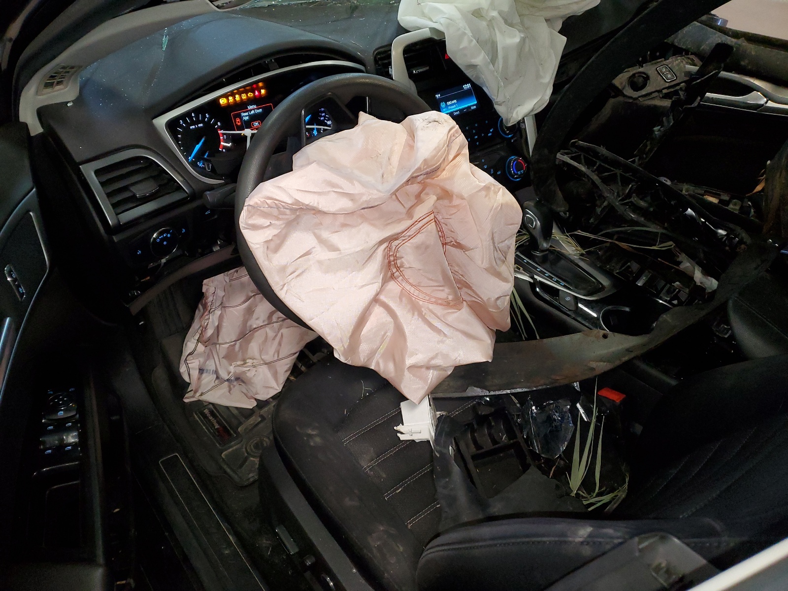 3FA6P0H72FR194696 2015 Ford Fusion Se